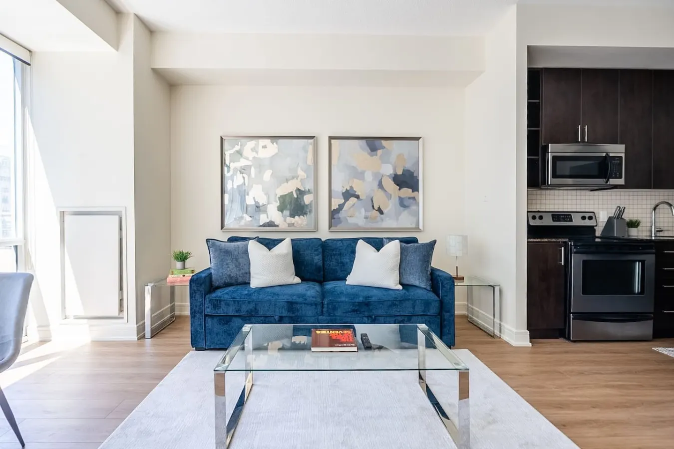 Stylish 1BR Urban Retreat • Workspace • Sleeps 4