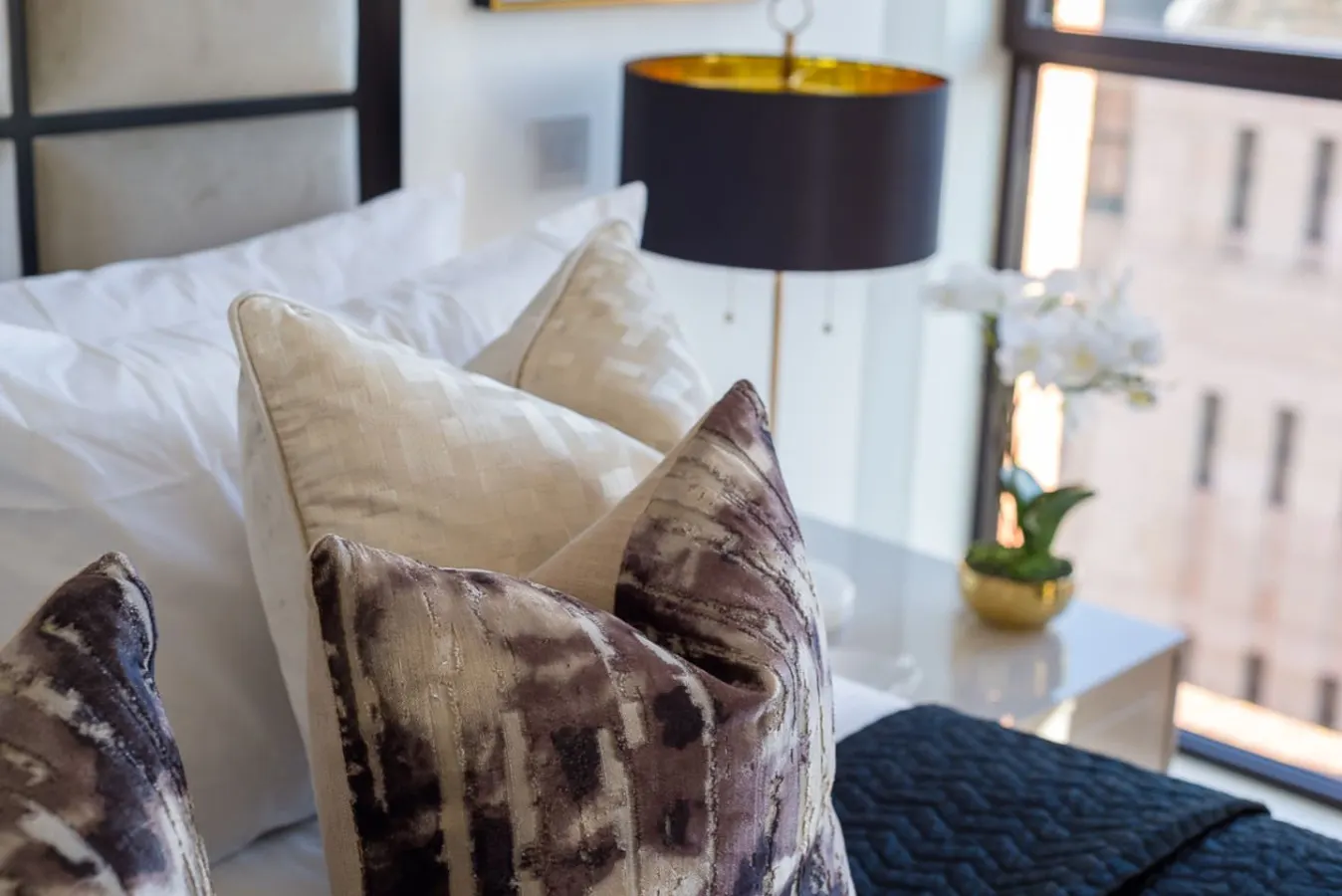 Westminster 3-Bed with Concierge Balcony AC 16