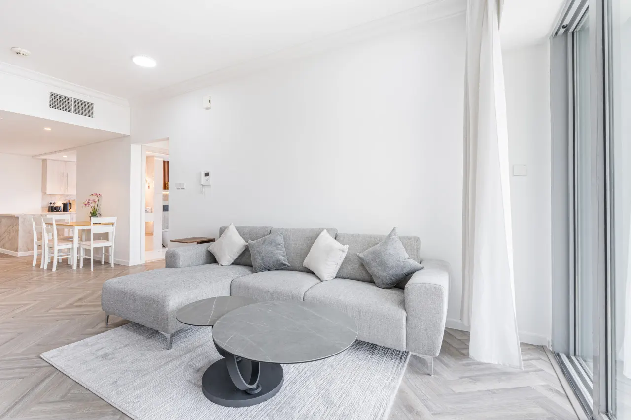 Ultra Modern Boulevard Home w/ Stunning City View 13