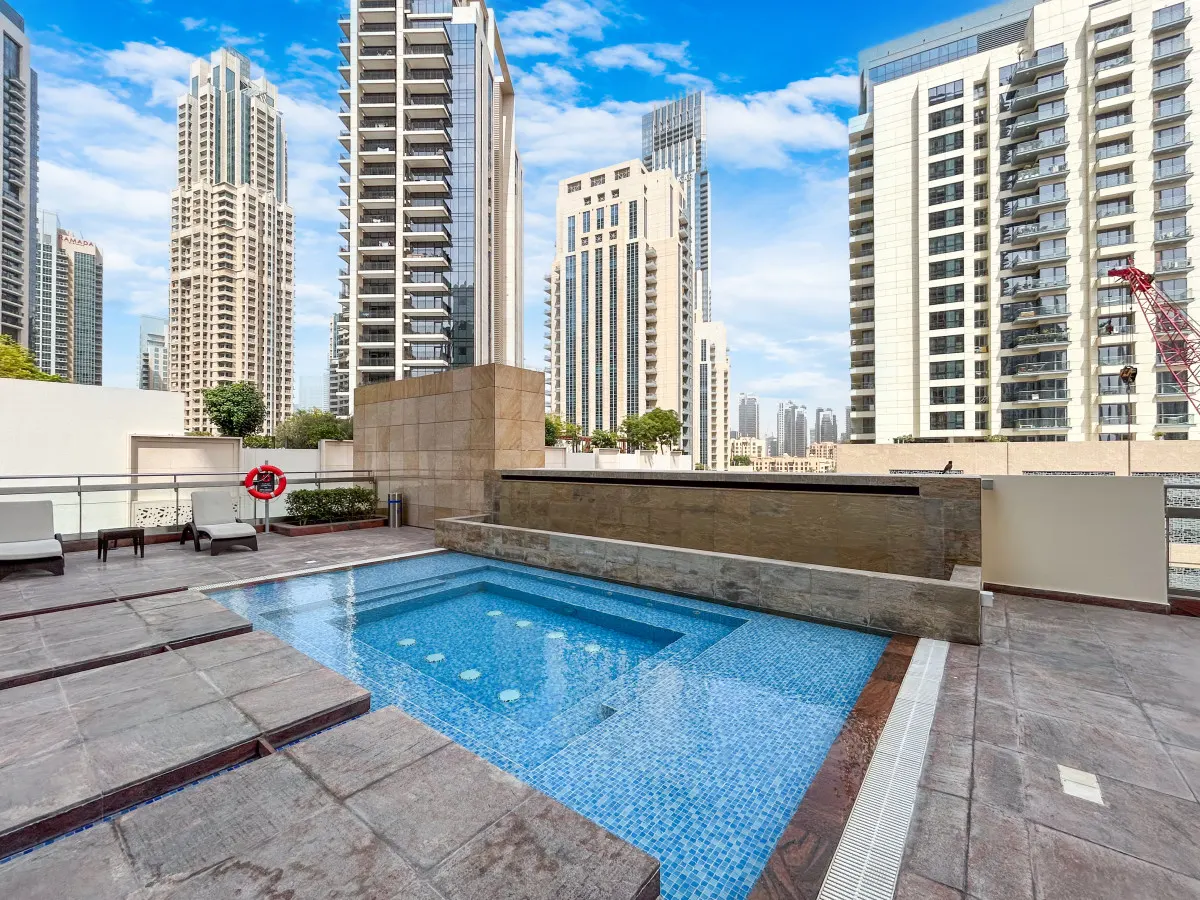 Ultra Modern Boulevard Home w/ Stunning City View 17