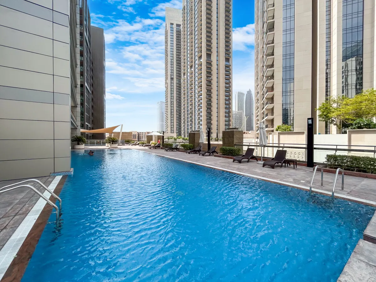 Ultra Modern Boulevard Home w/ Stunning City View 7