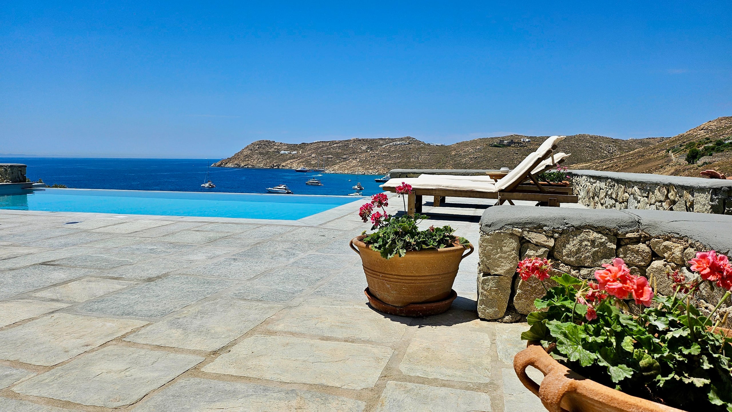 Villa with private pool, steps from Elia Beach 7