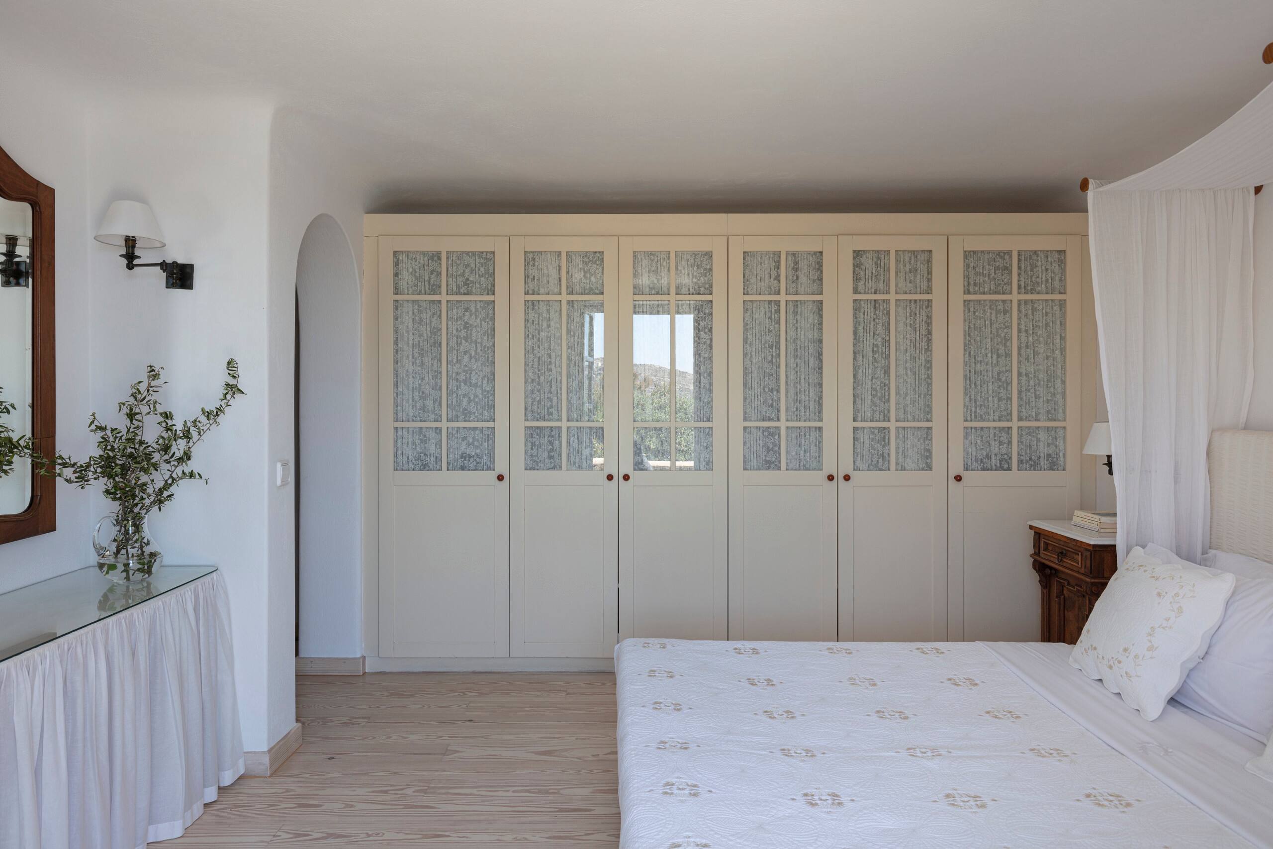 Villa with private pool, steps from Elia Beach 13