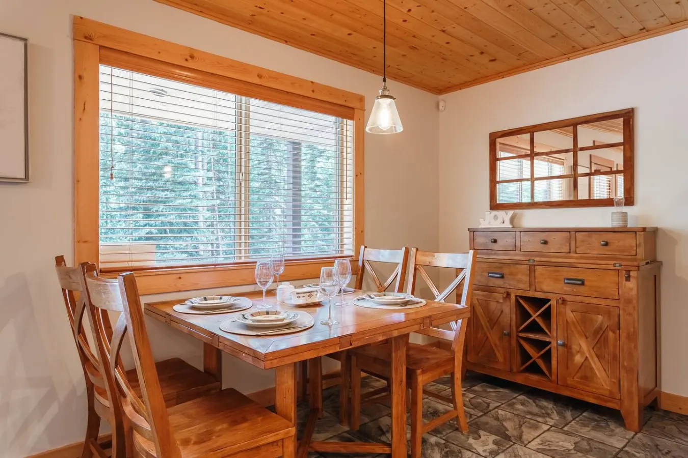 Apex Mountain ~ Trailside Suites — photo 4