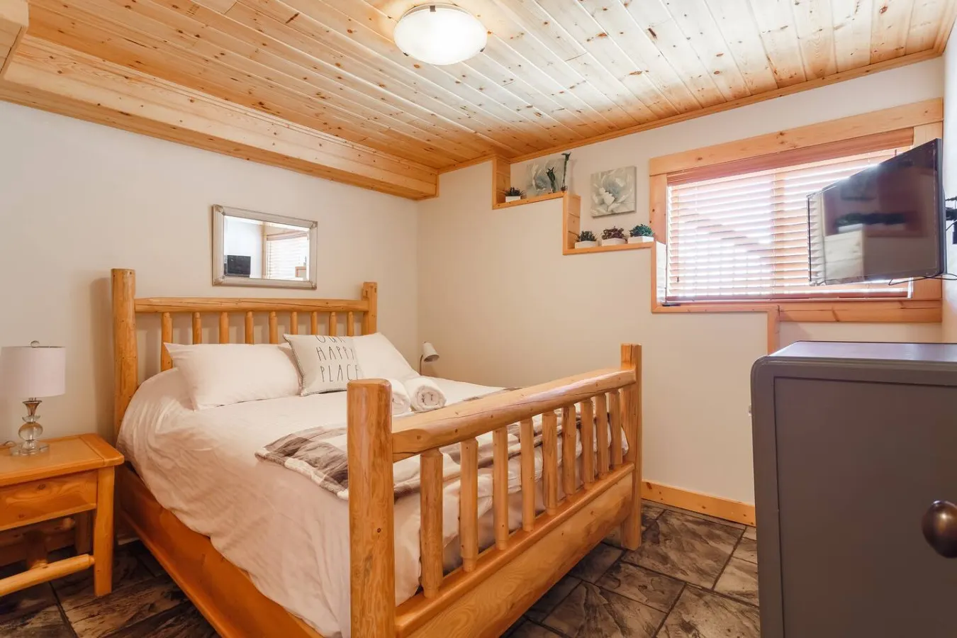 Apex Mountain ~ Trailside Suites 6