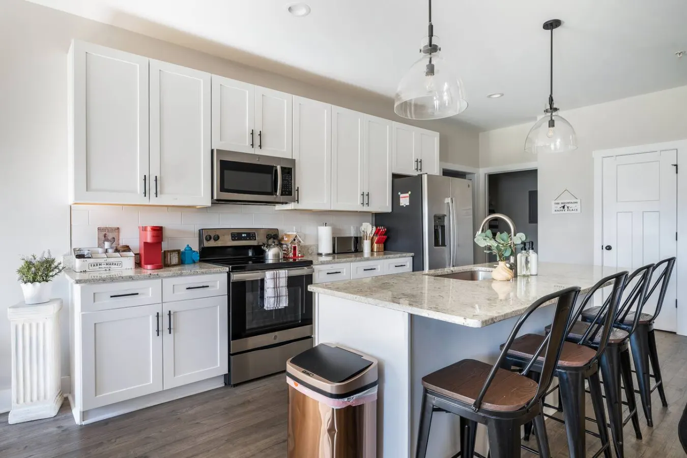Beautiful 2BR Condo *2KING BEDS* Private Patio 11