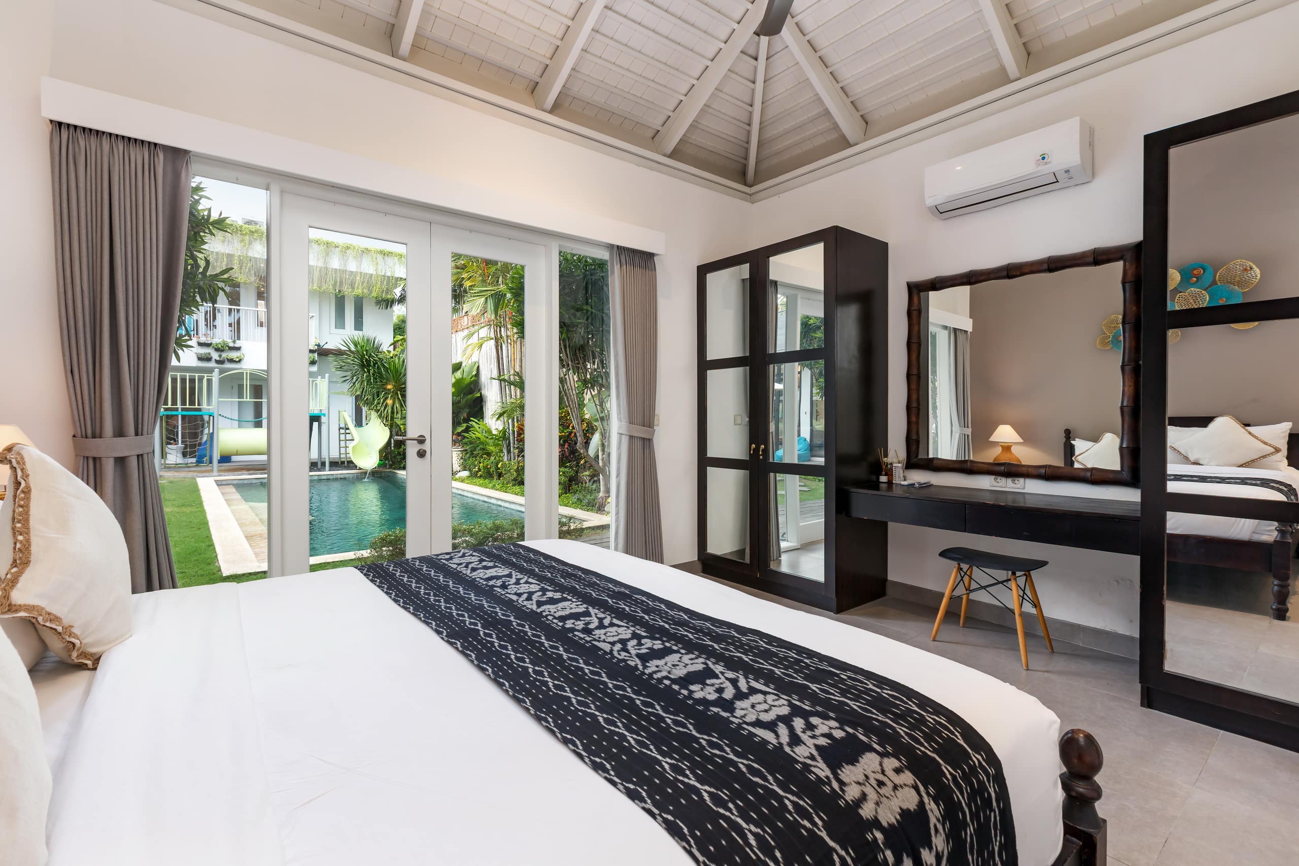 Villa Iluka by SooBali 7BR 11