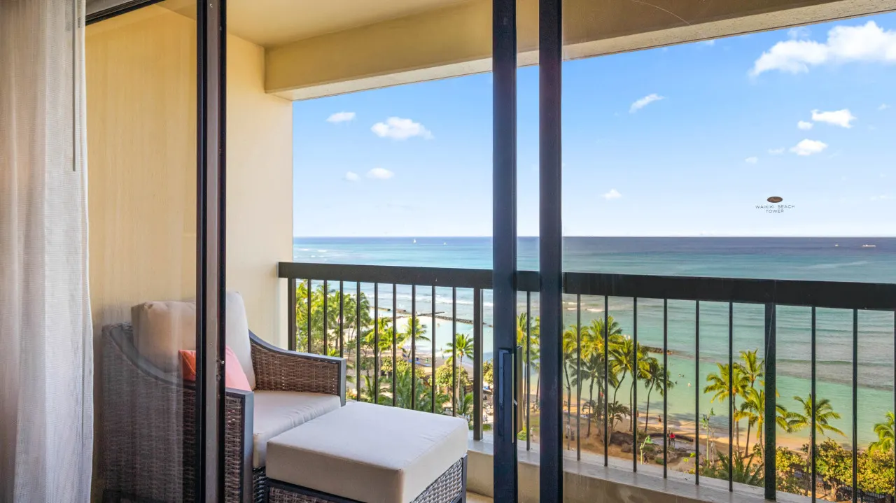 Luxury Oceanfront Waikiki Beach Tower w Ocean View — photo 4