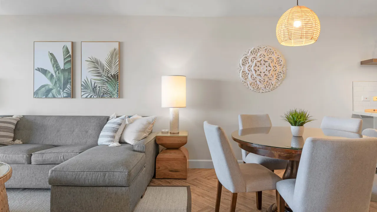 Luxury Oceanfront Waikiki Beach Tower w Ocean View 8