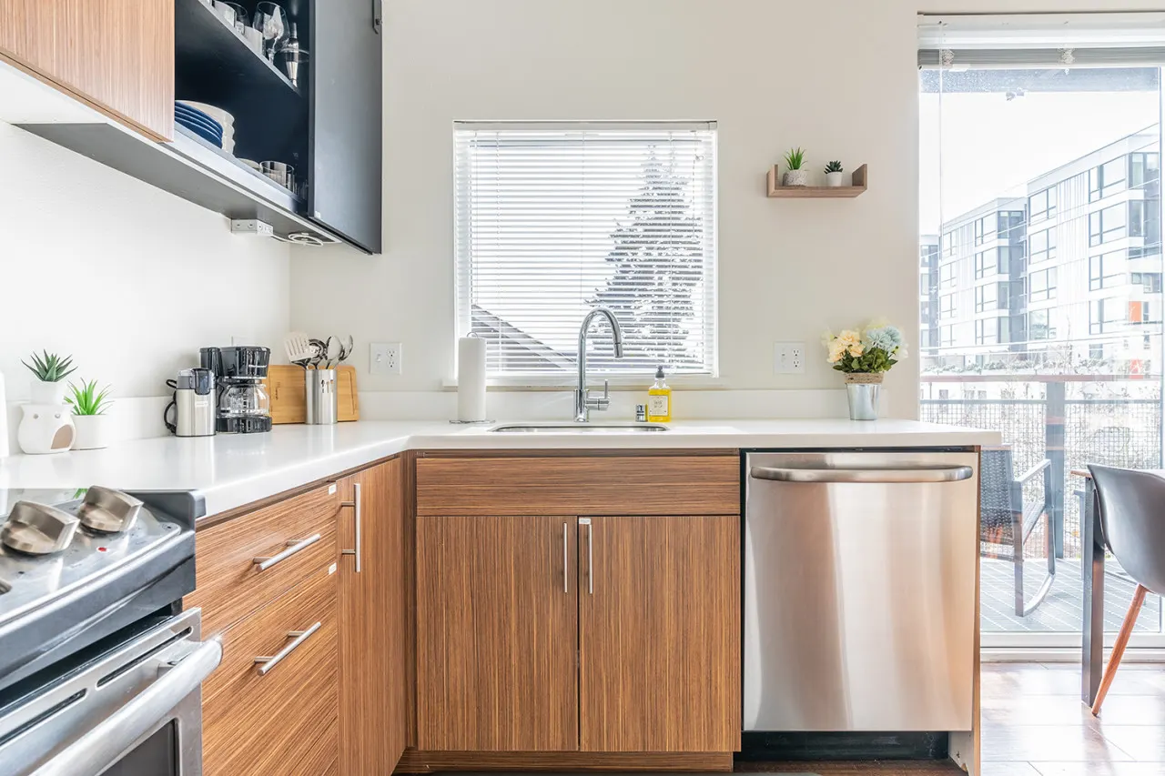 Apartment close to Downtown with Modern Furnishings 14