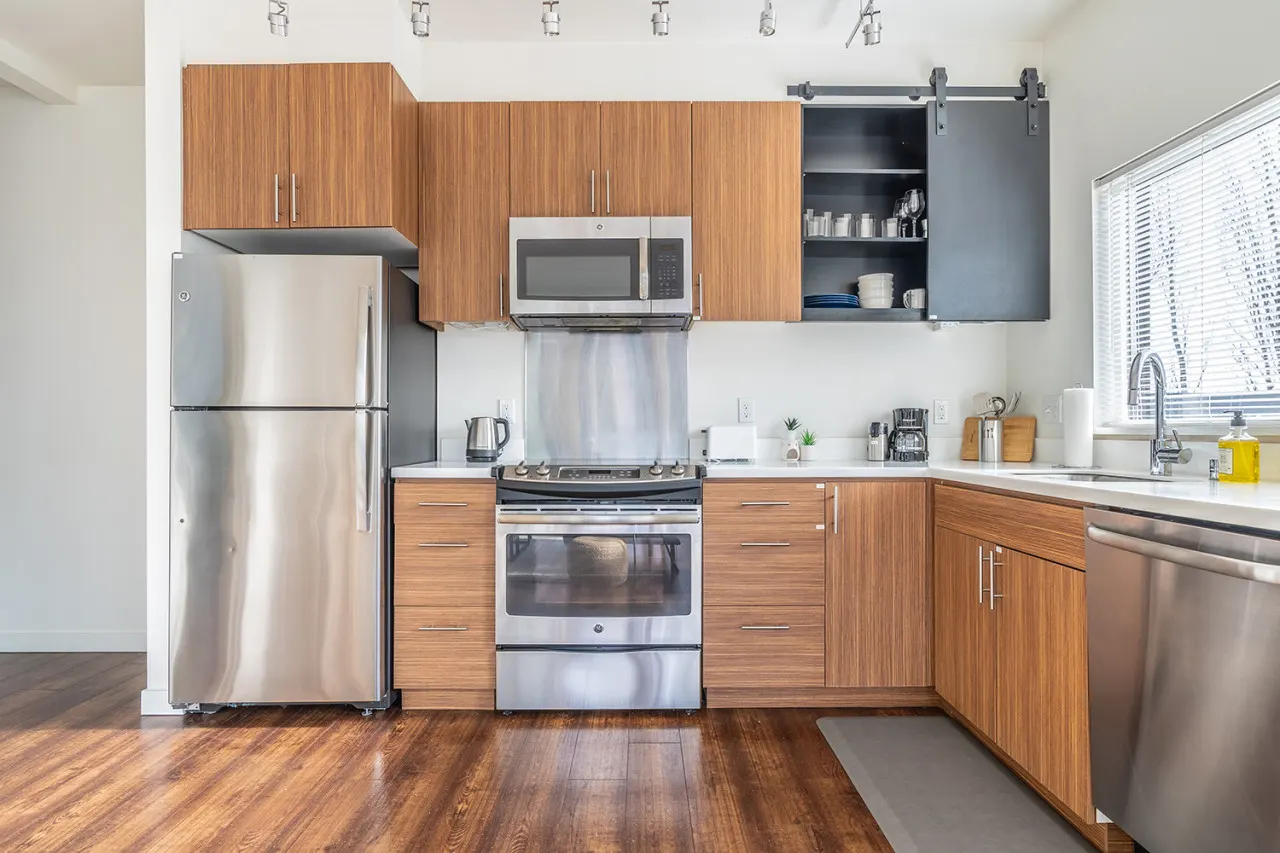 Apartment close to Downtown with Modern Furnishings 15