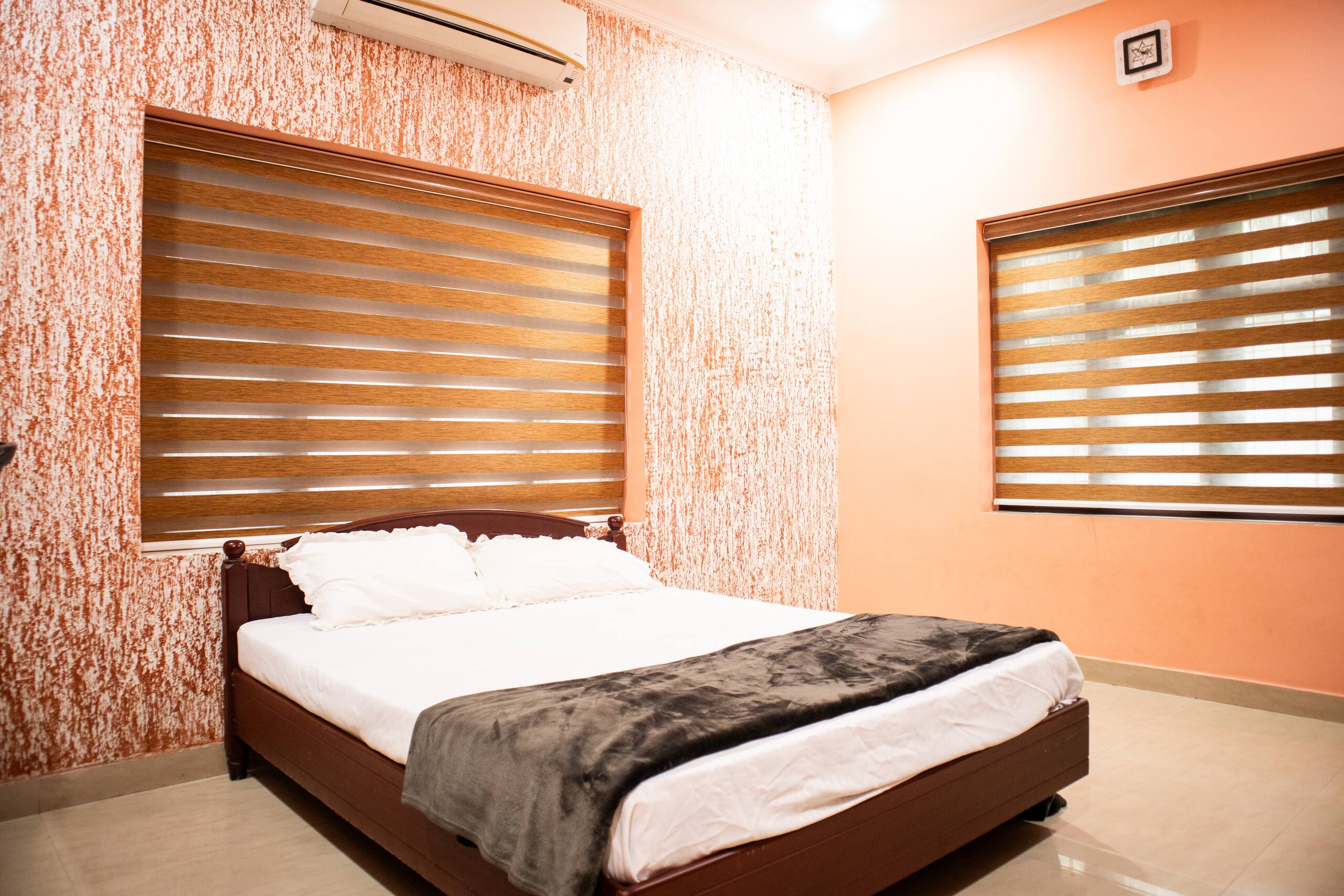 Jaalakam Retreat: AC 4 Bedroom Villa in Thrissur 6