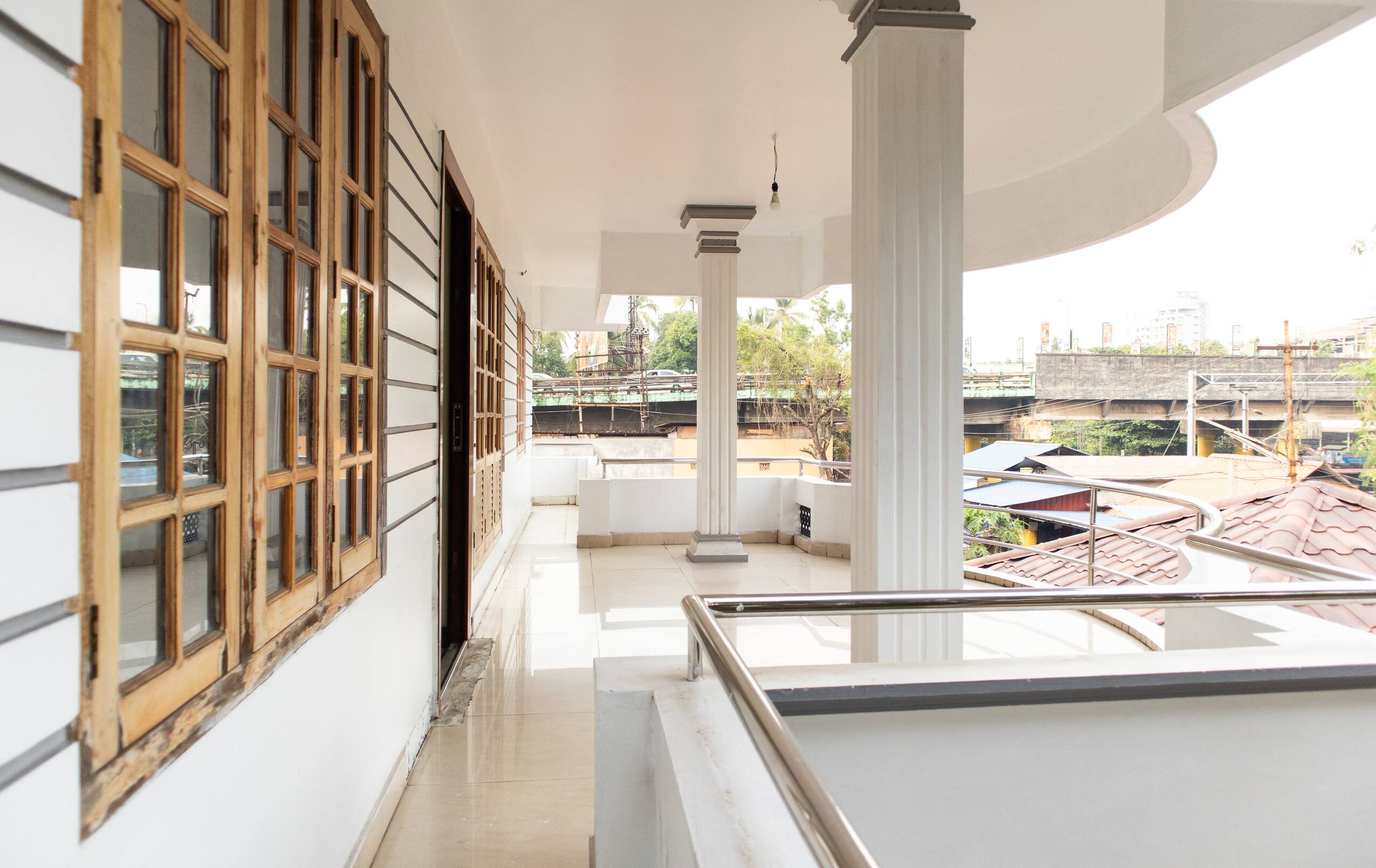 Jaalakam Retreat: AC 4 Bedroom Villa in Thrissur 27