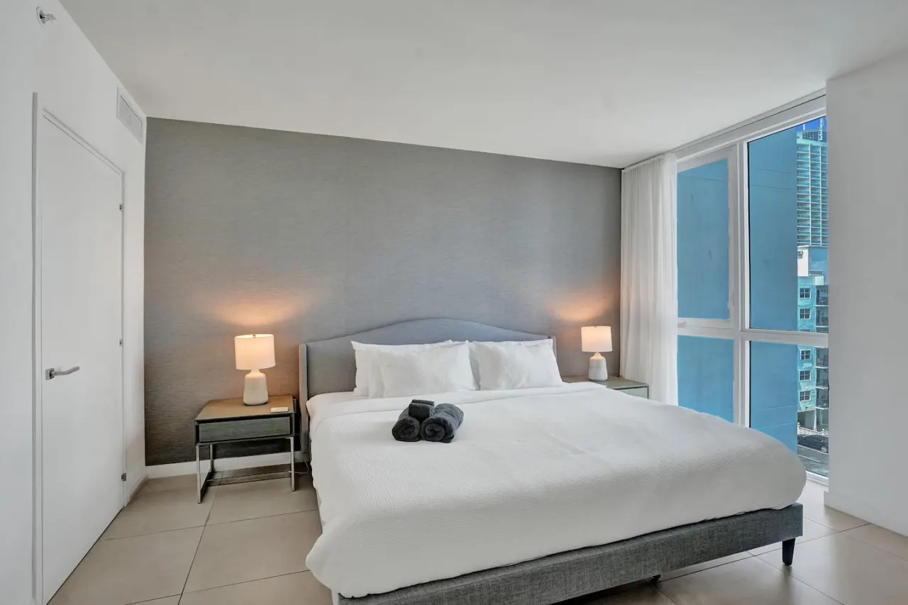 Exclusive Beachside Condo with 5-Star Amenities 16