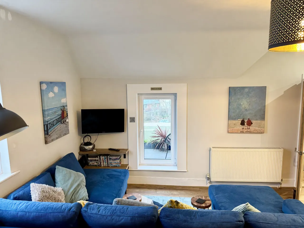 Beach at end of road, Roof Terrace, Private Parking 14