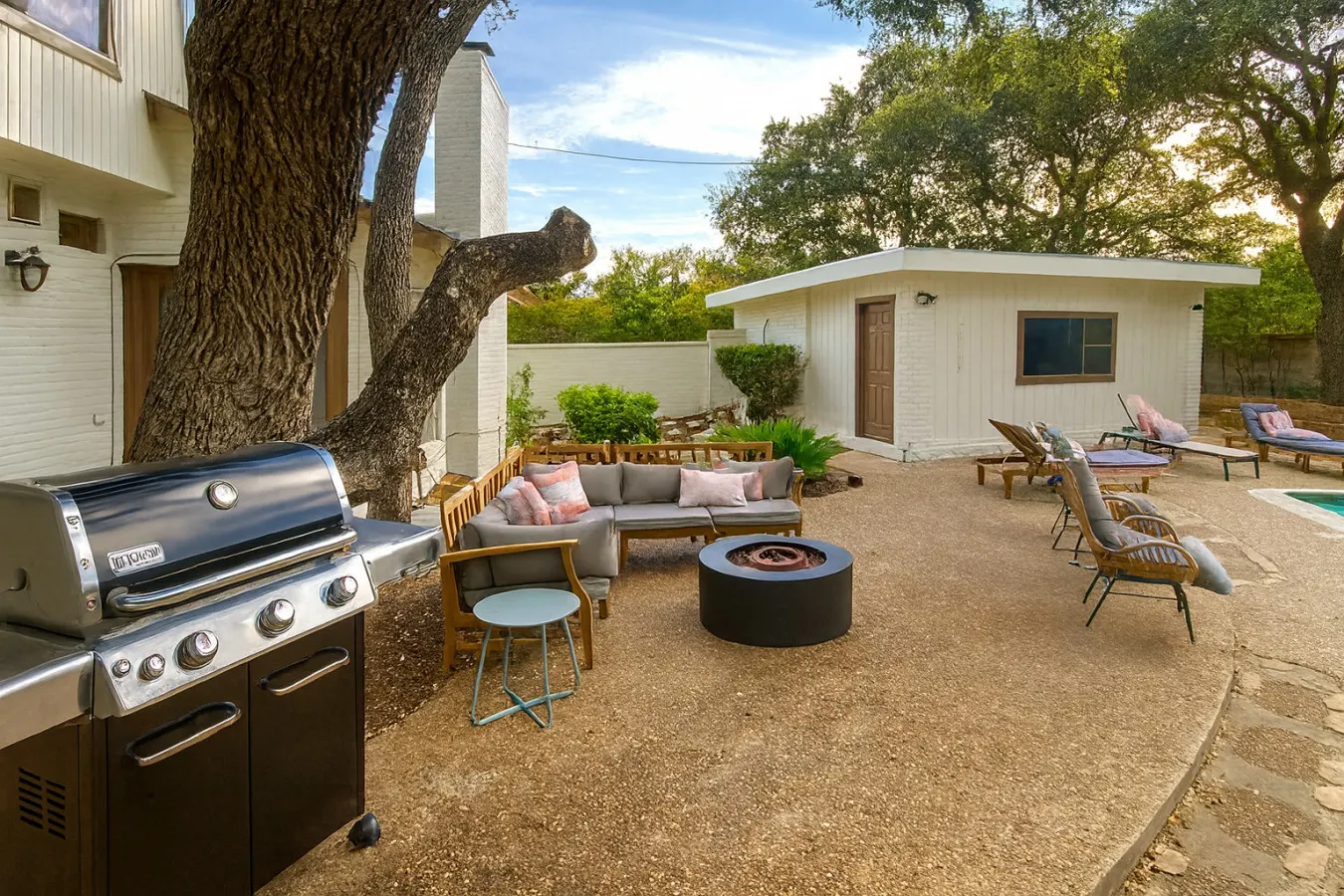 Castle Hills Escape 4BR w/ Pool & Game Room 18