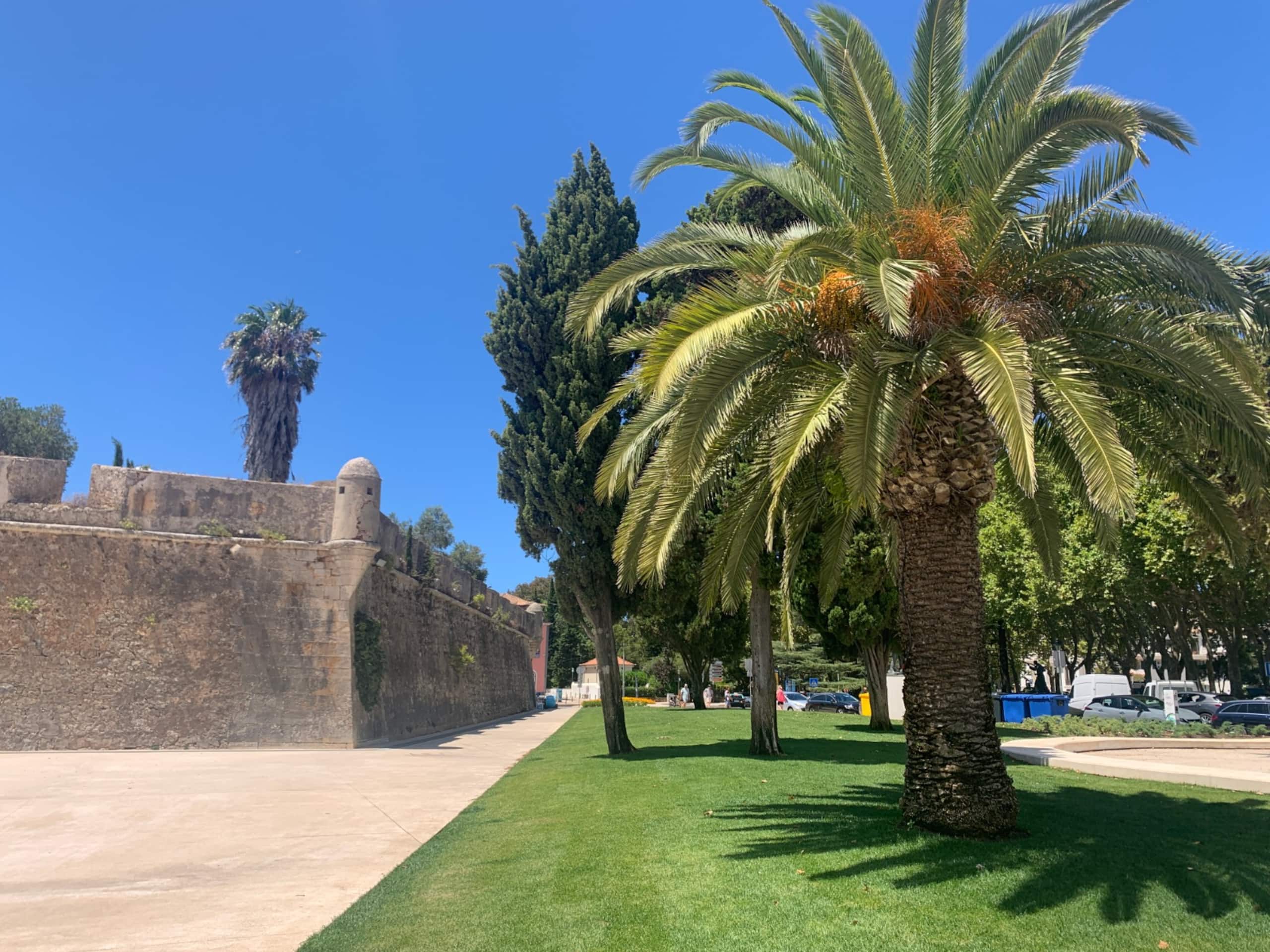 Beachside Cascais Historic Center Apt with Patio 28