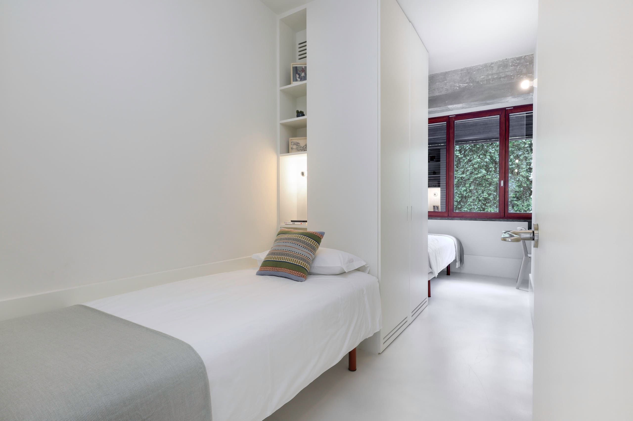 Beachside Cascais Historic Center Apt with Patio 4