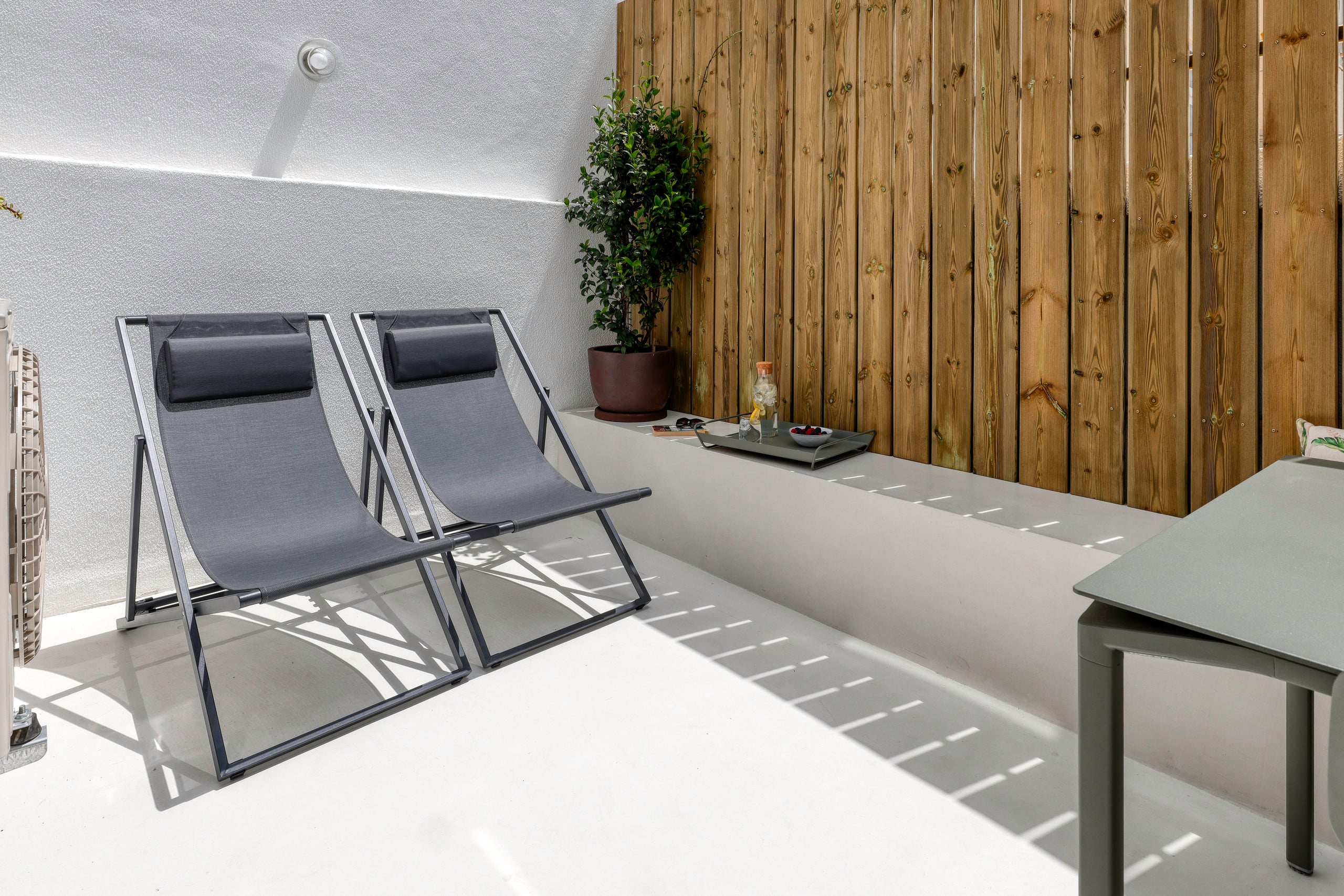Beachside Cascais Historic Center Apt with Patio 21