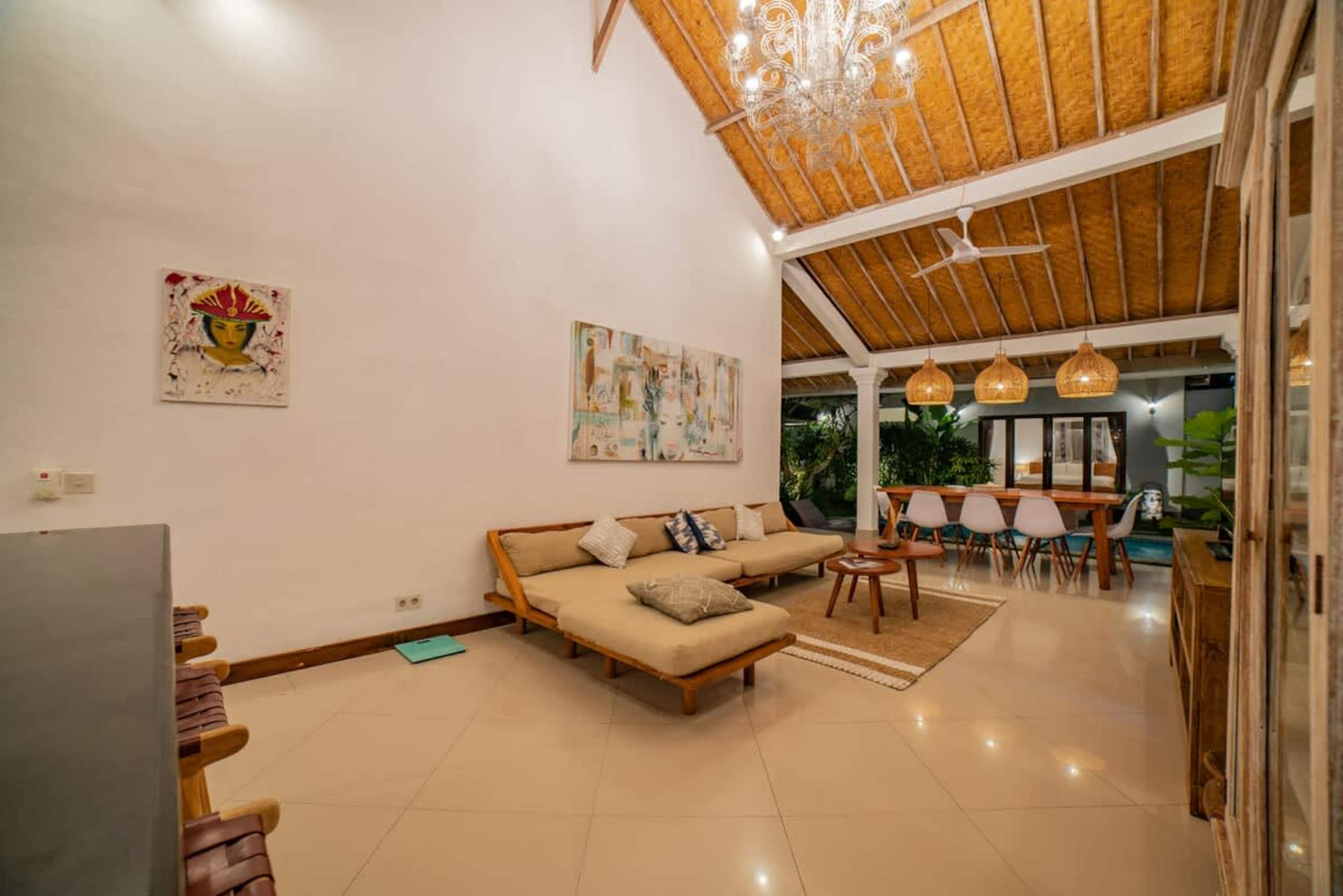 4BR villa w/ private pool & garden view 21