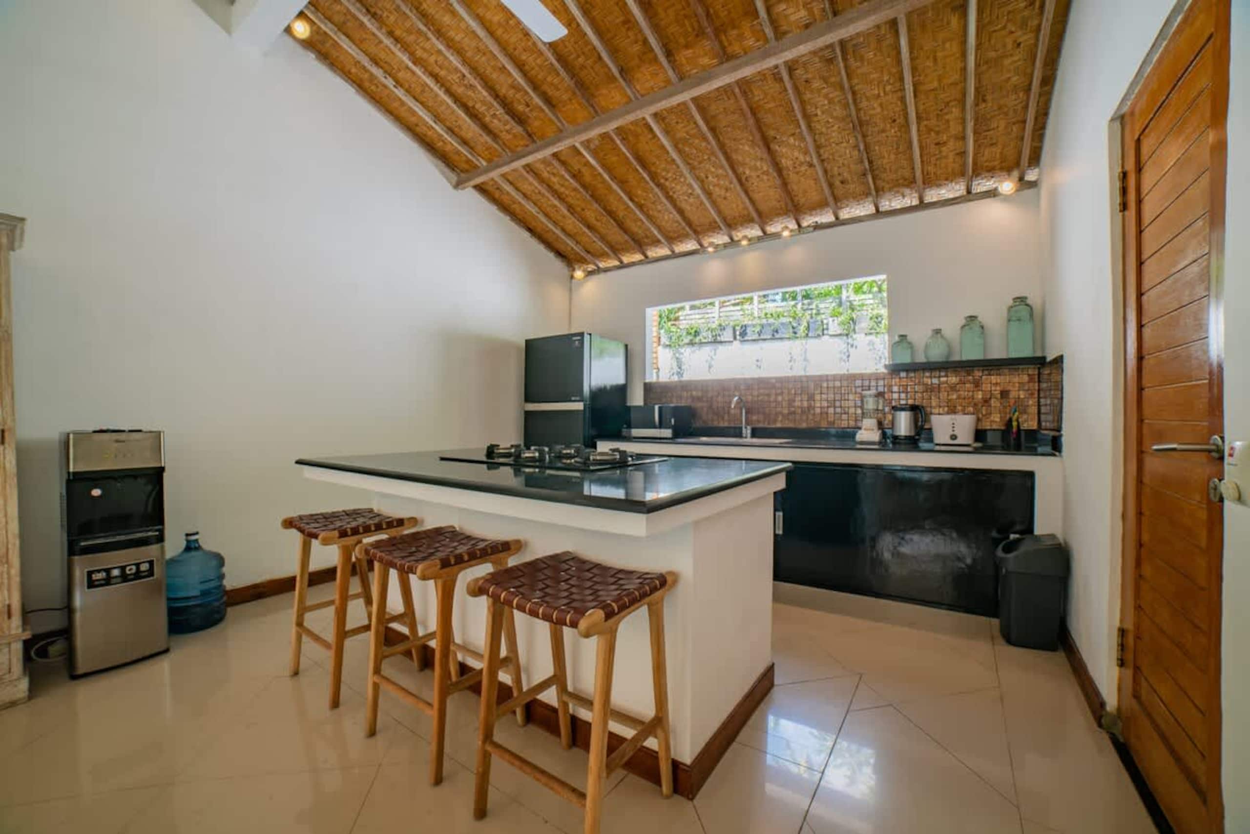 4BR villa w/ private pool & garden view 23