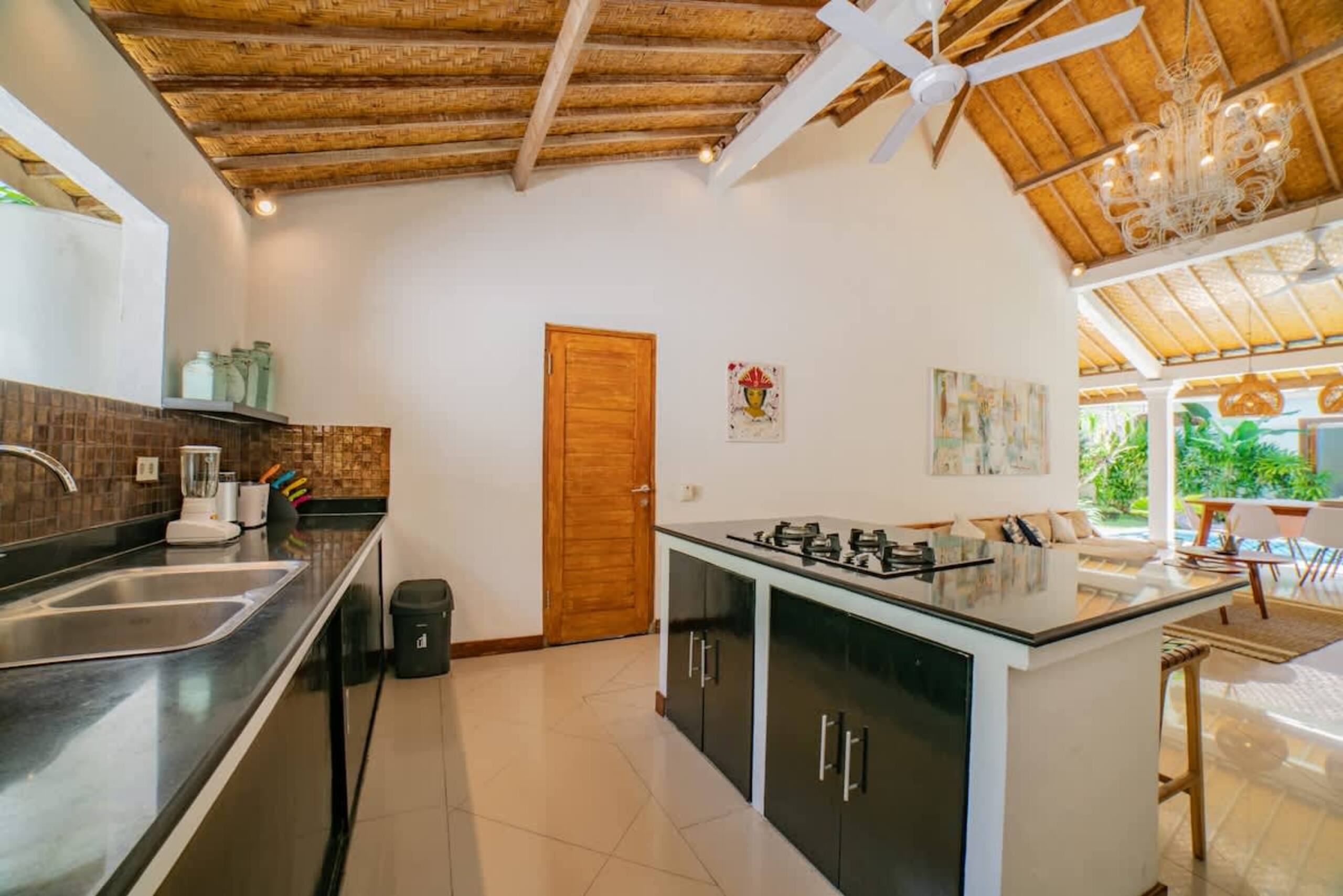 4BR villa w/ private pool & garden view 31