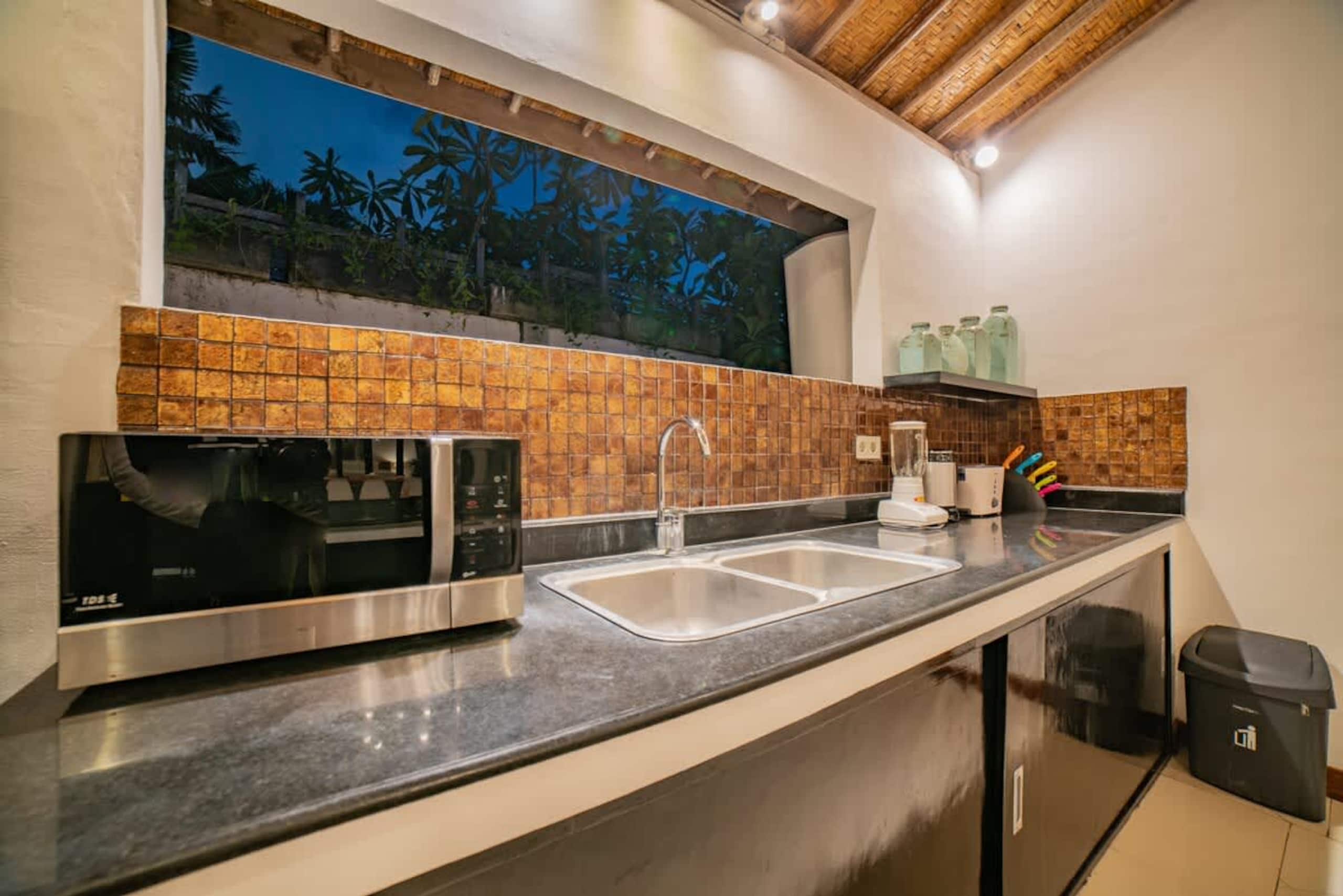 4BR villa w/ private pool & garden view 37