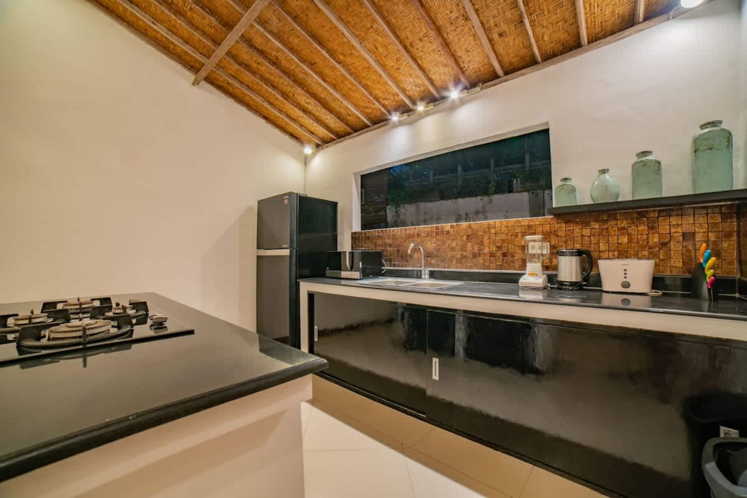 4BR villa w/ private pool & garden view 38