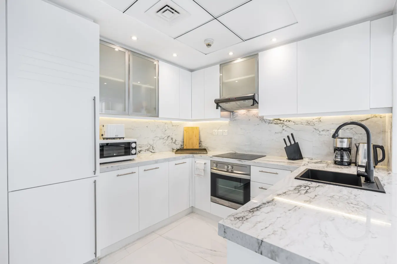 Exclusive Home Steps away from Burj & Dubai Mall 4