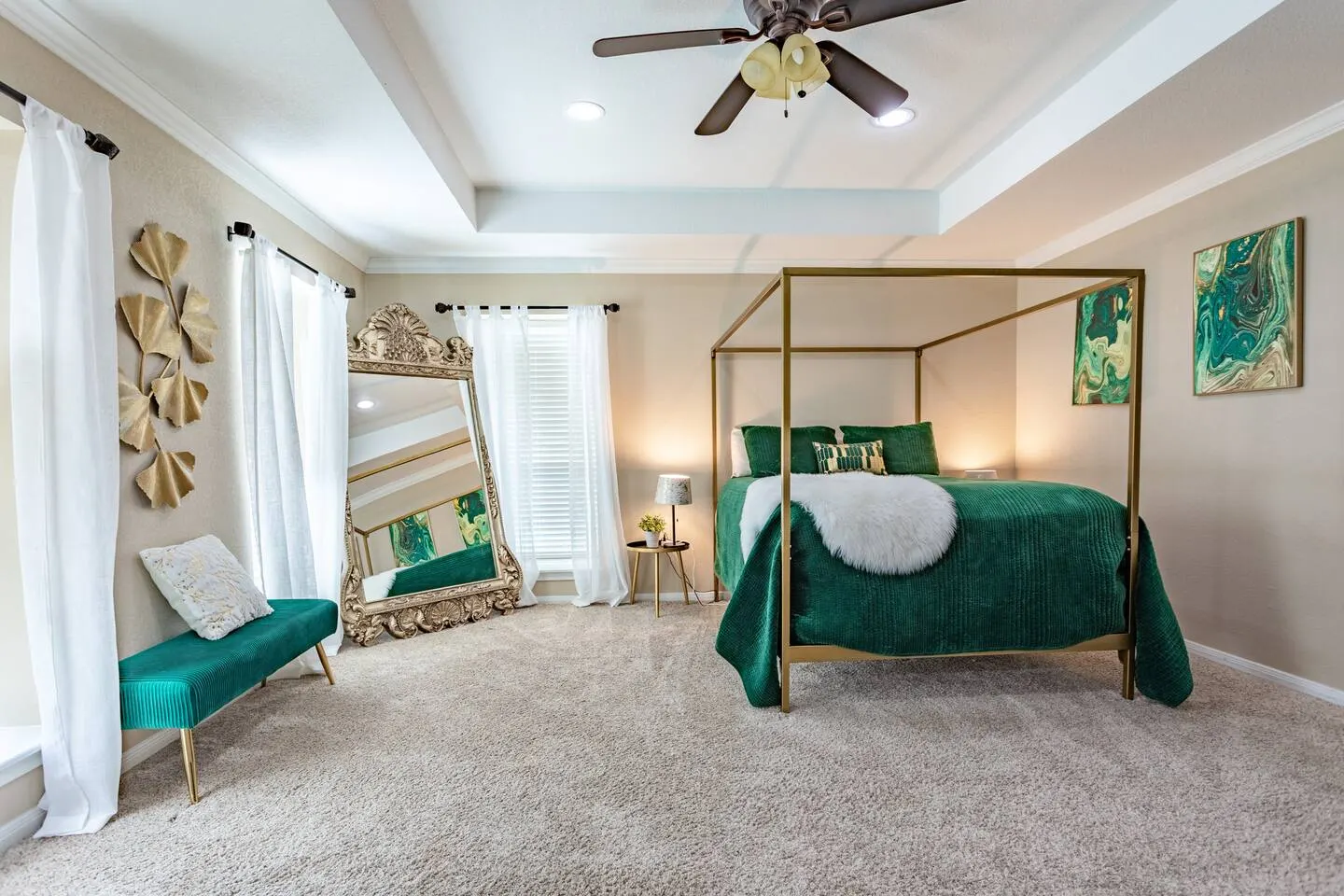 The Levi Gin - Luxury Vintage Retreat 19