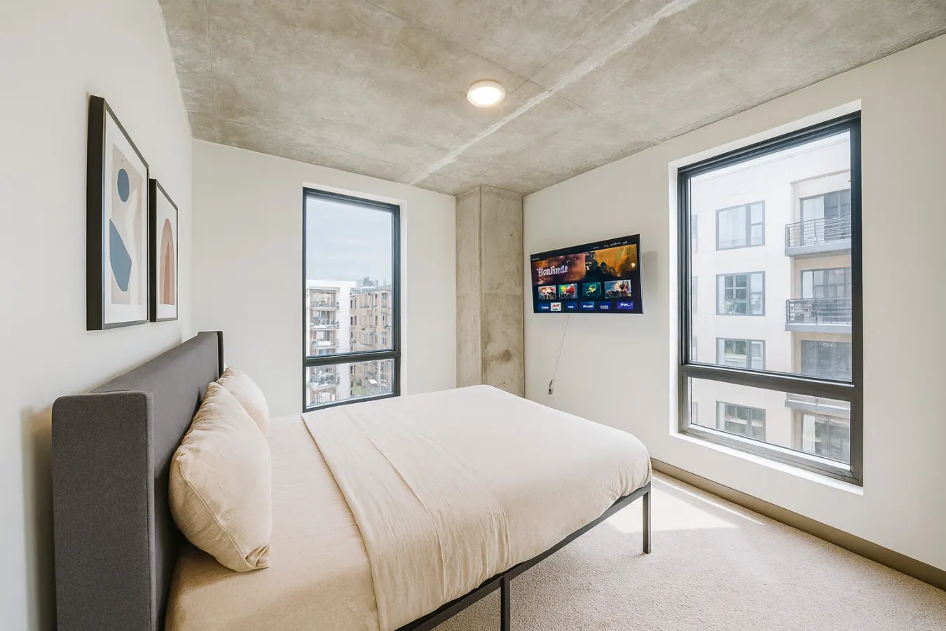 Bright 2BR Apt | Pool, Gym & Walkable Area — photo 2