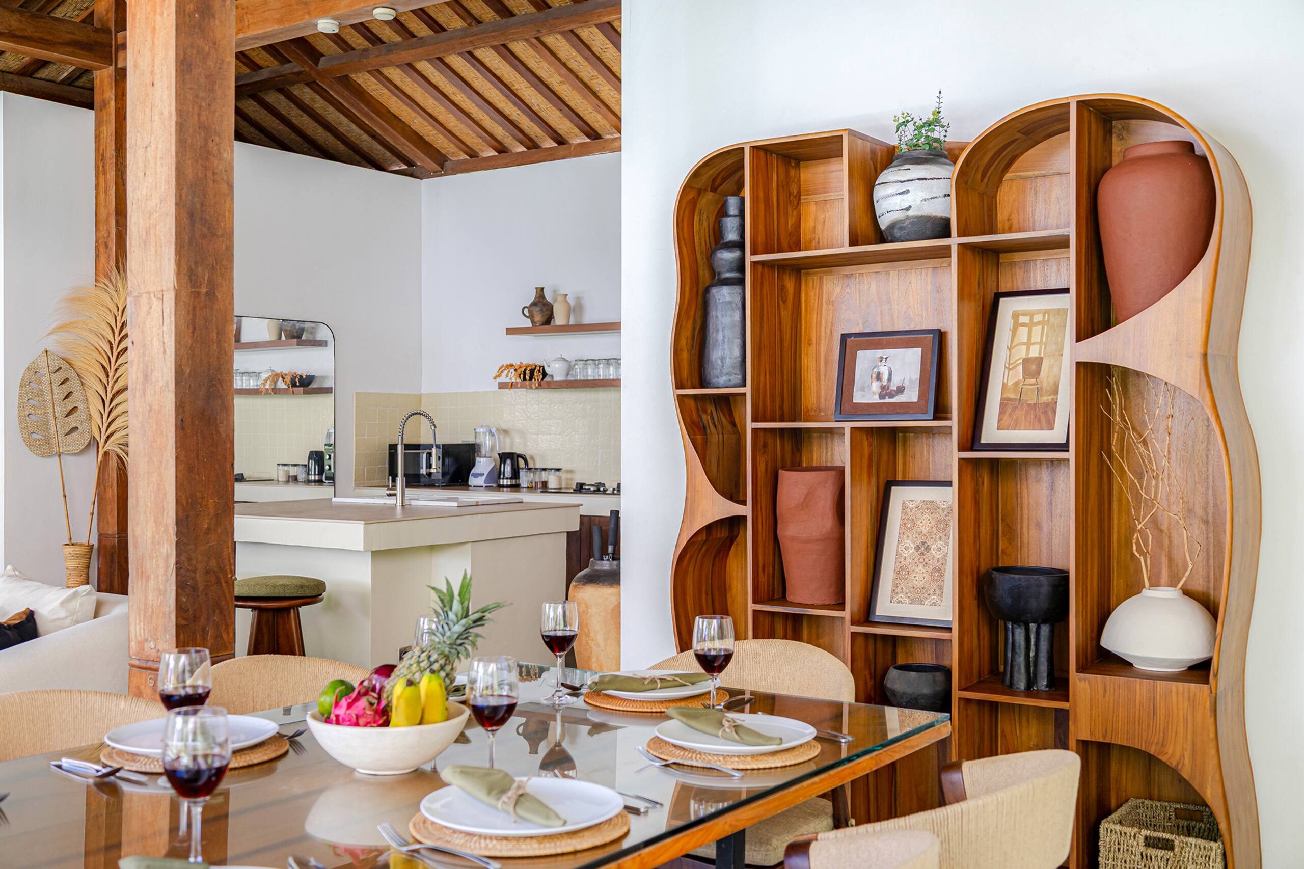 Refurbished - 800m to Beach/Kudeta Seminyak Oberoi 17