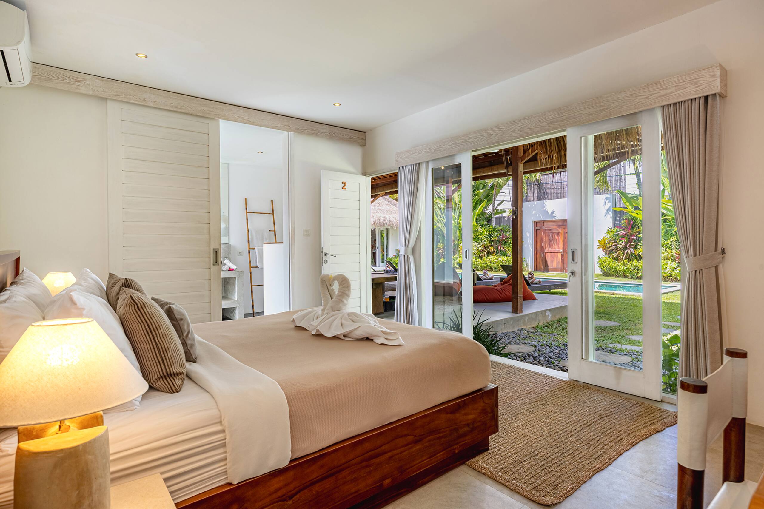 Refurbished - 800m to Beach/Kudeta Seminyak Oberoi 31