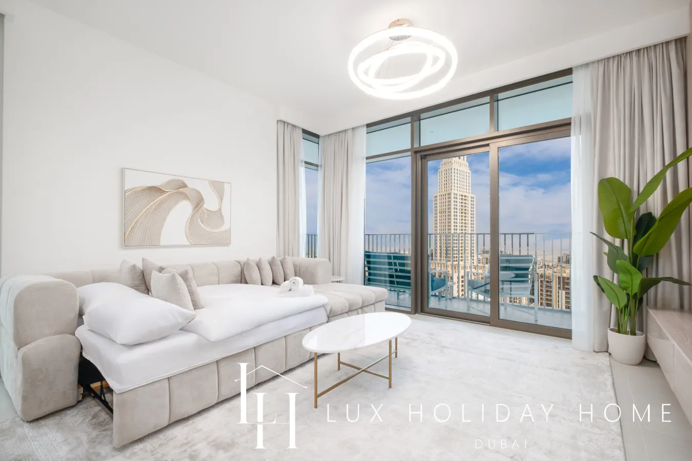 LUX The Creek Palace Residence Suite 2 10