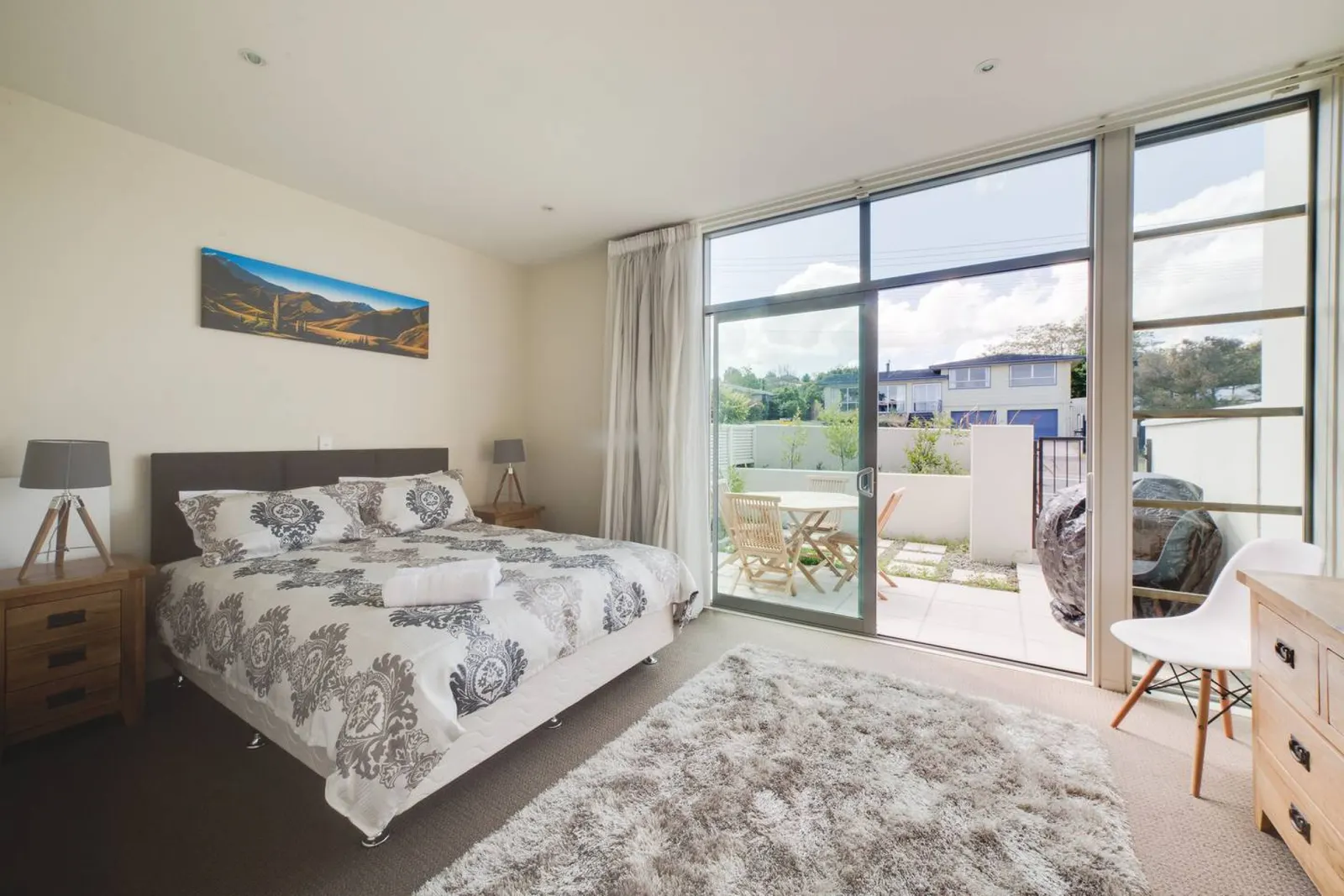 Norman Smith Central Taupo 3 Bed Apartment 6