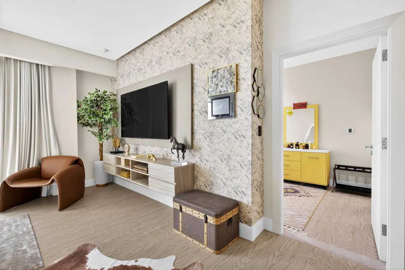 Stylish 1-Bedroom Apartment in Business Bay with Balcony Views 16