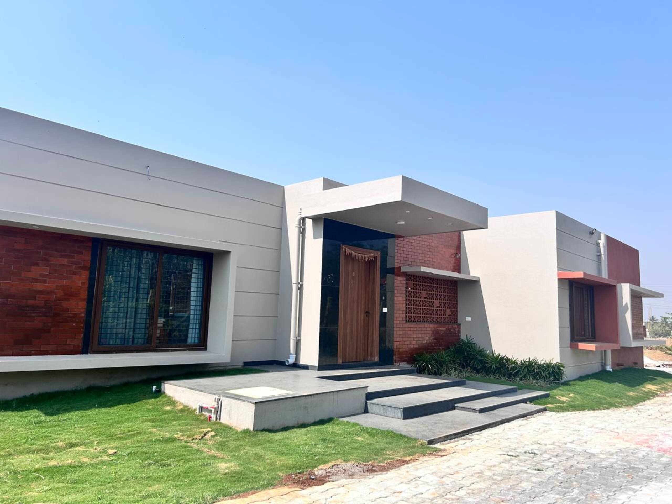 Hombisilu Farms
