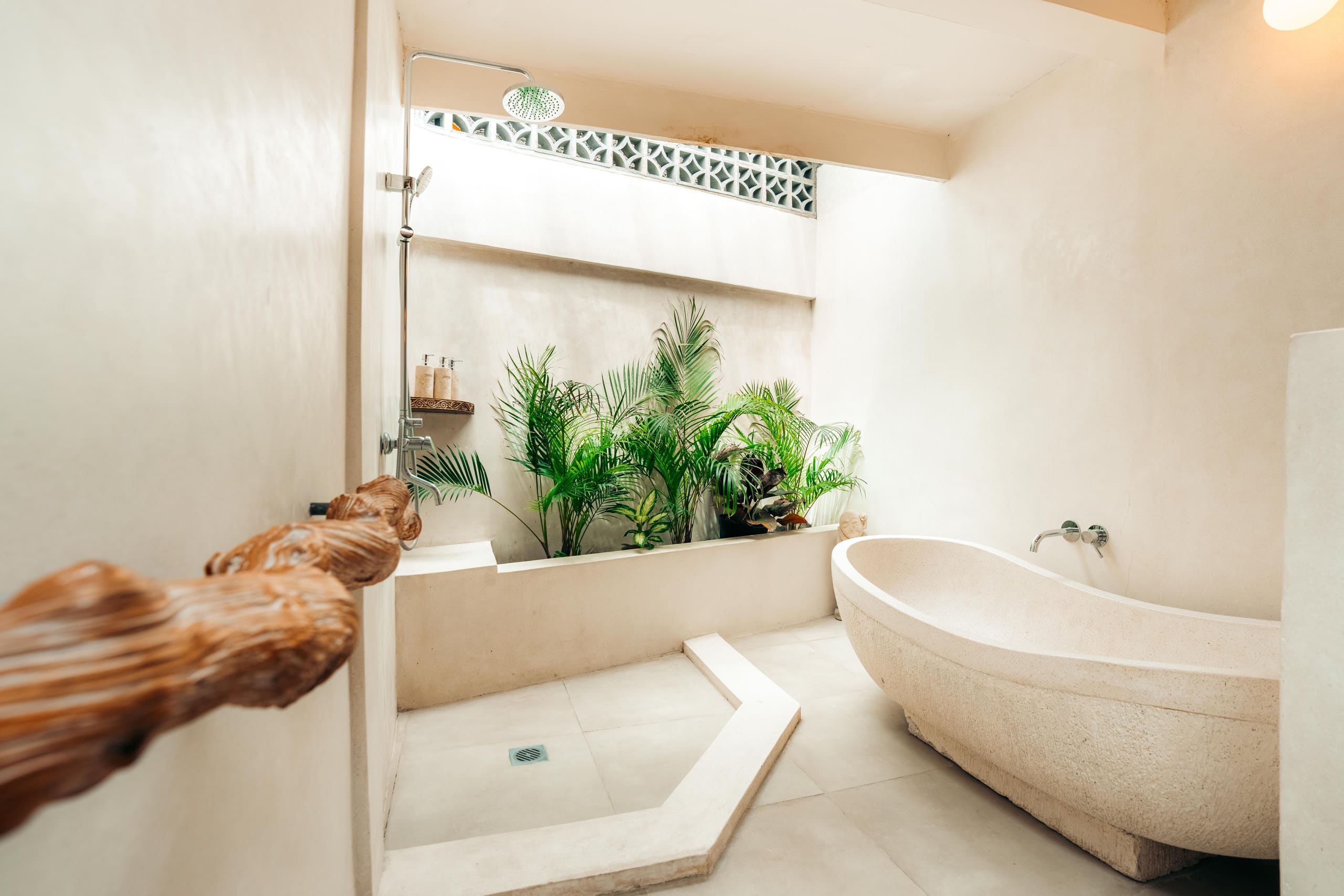 Luxurious 5-BR Traditional Balinese Akasa Villa 31