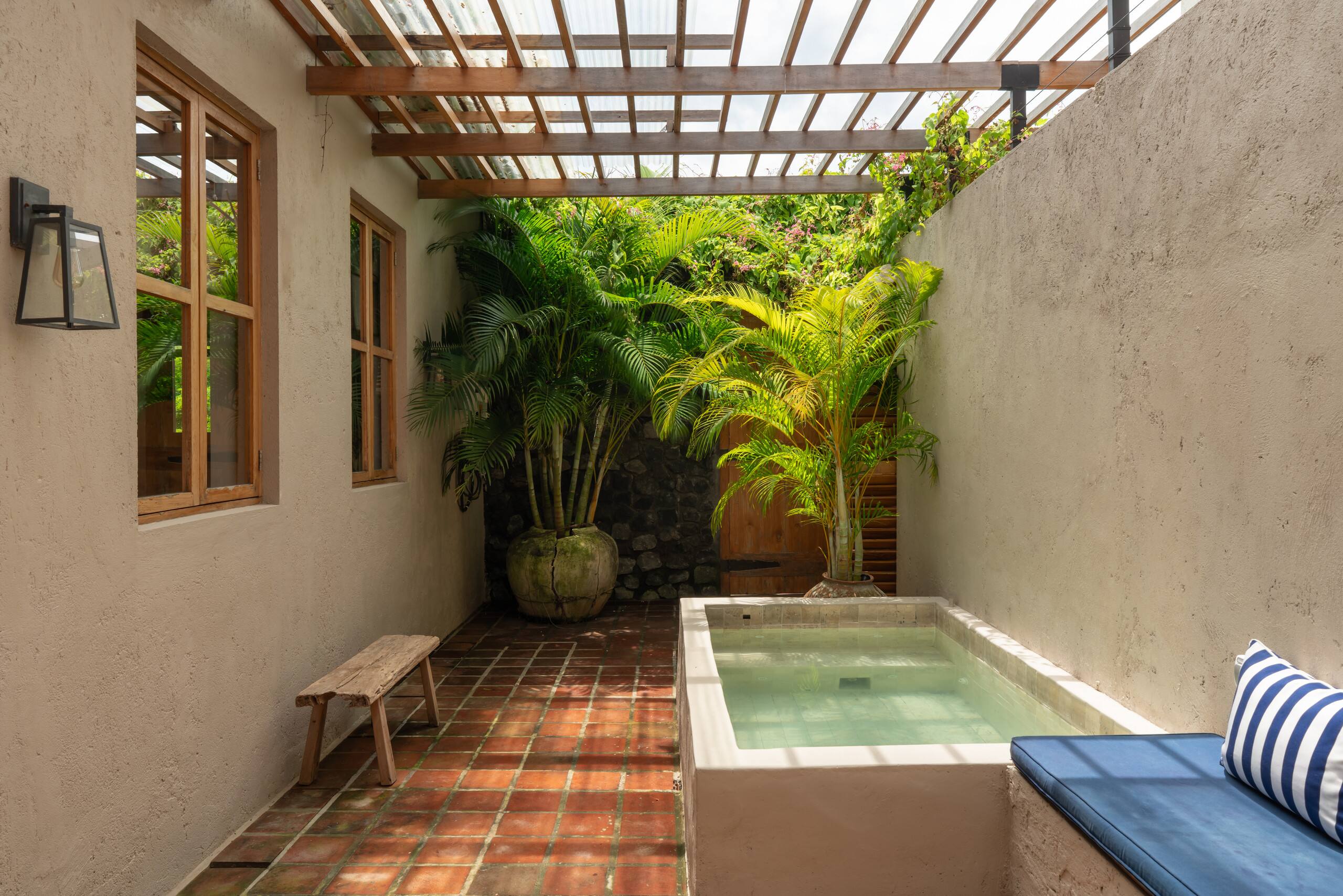 Villa Casali 3/4BR family retreat with 18m pool. 39