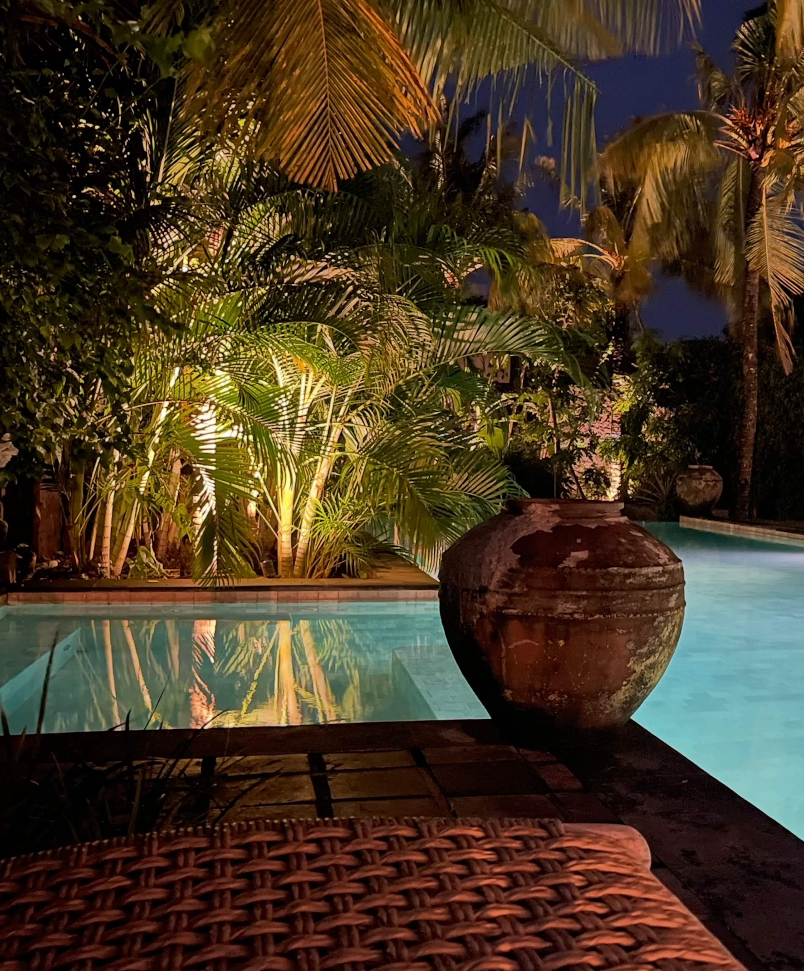 Villa Casali 3/4BR family retreat with 18m pool. 26