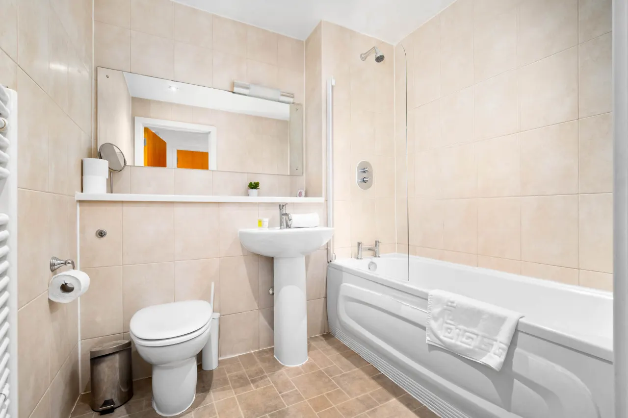 Arcadian Apartment - Balcony - Parking - Fast WIFI — photo 4