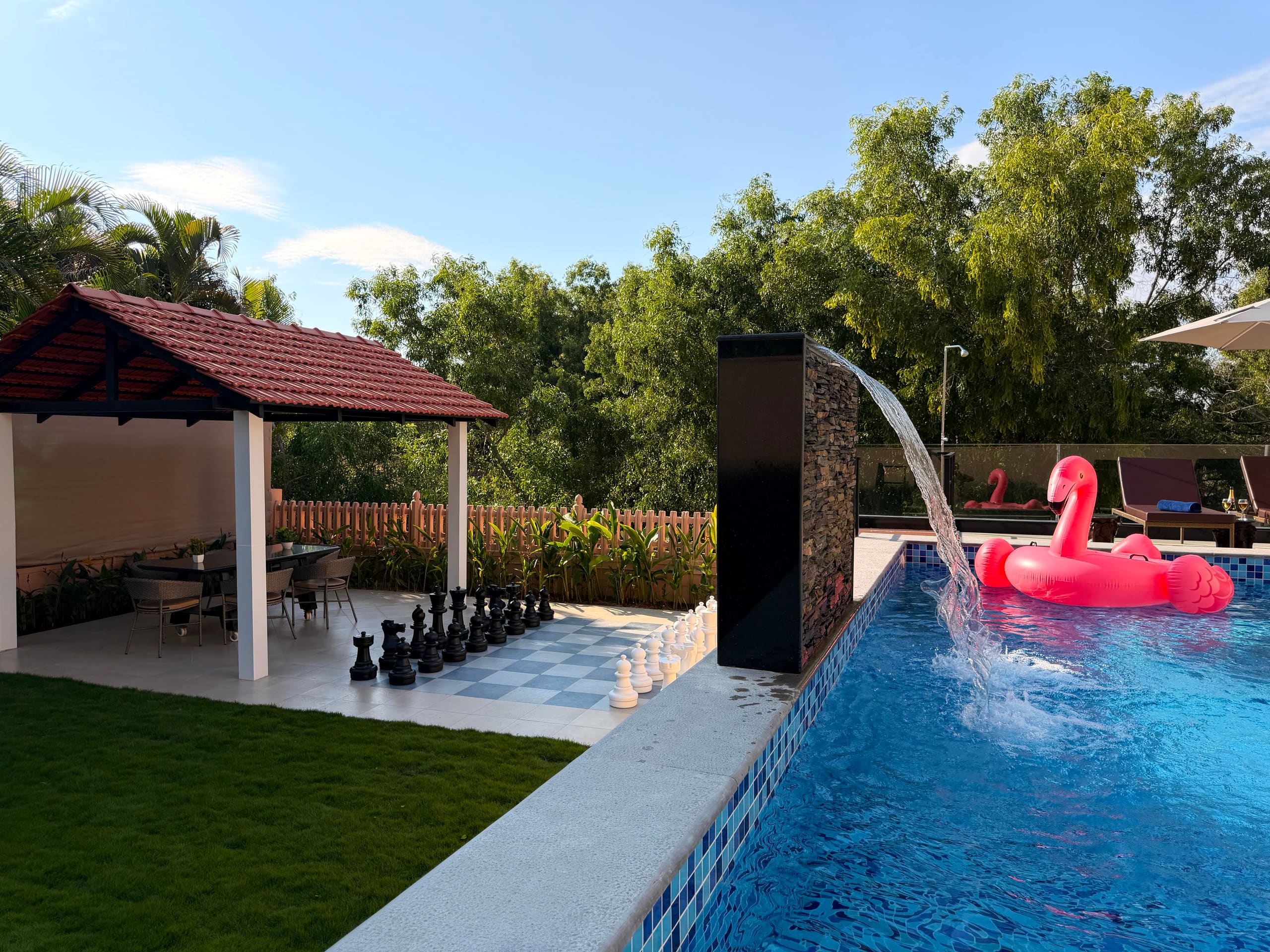 Coco Breeze Luxury 5BHK Beach Villa & Private Pool 10