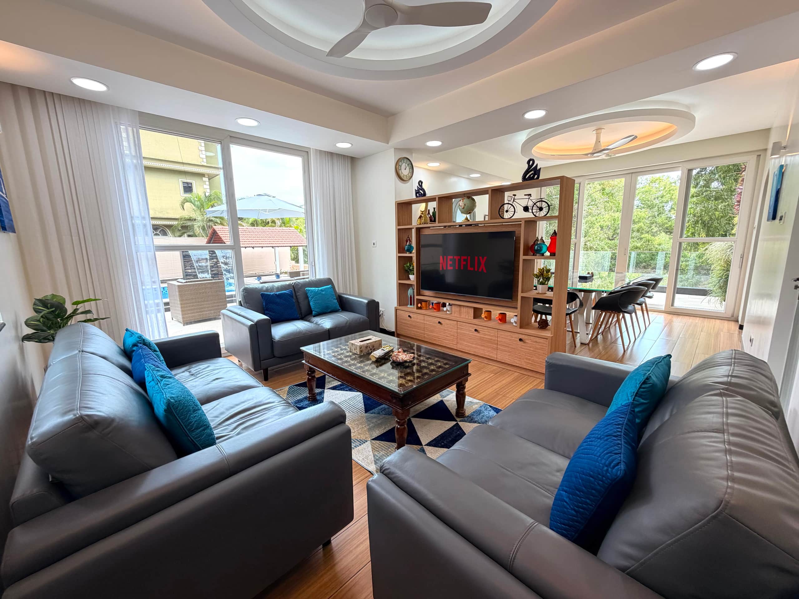 Coco Breeze Luxury 5BHK Beach Villa & Private Pool 20