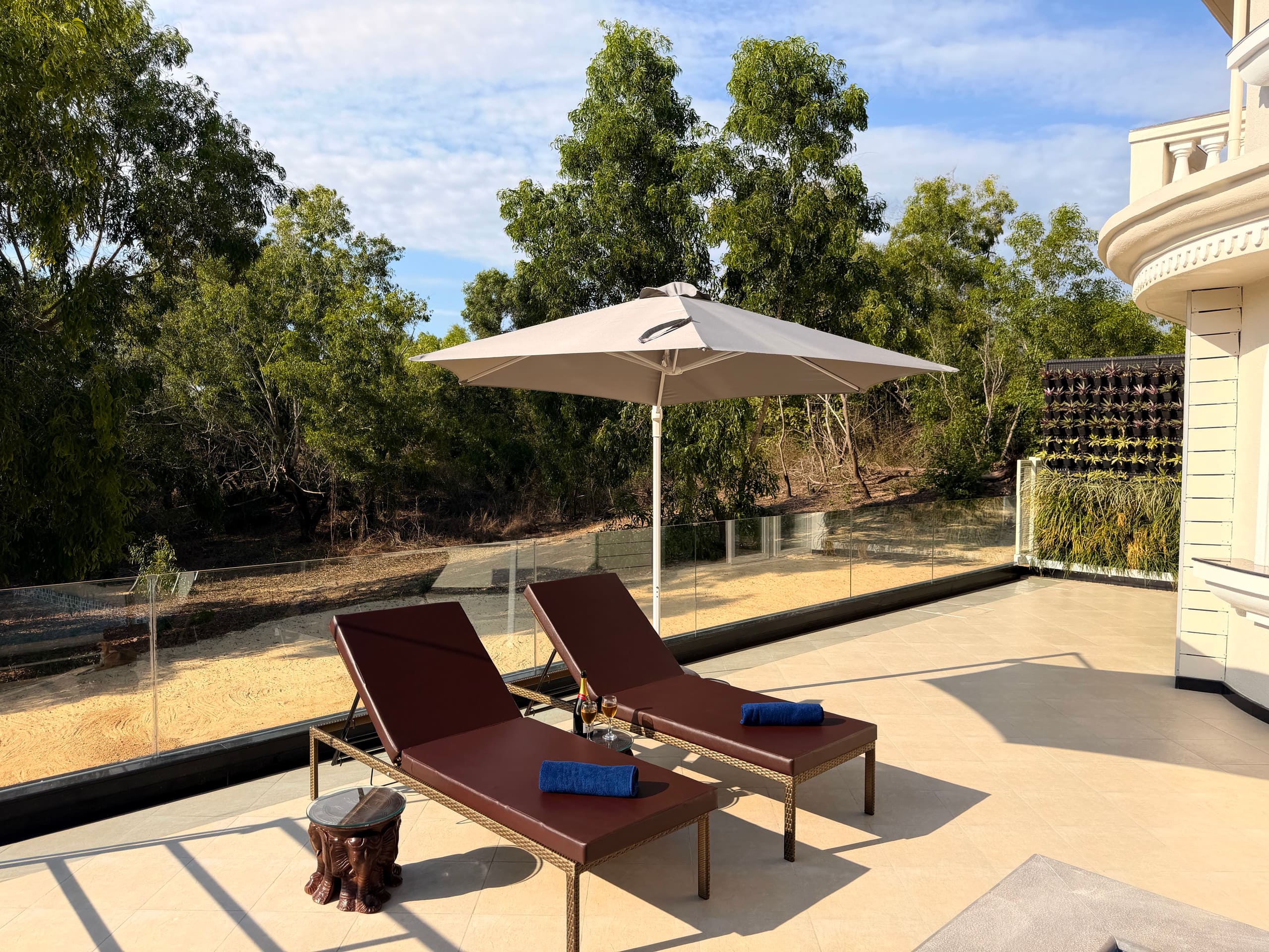 Coco Breeze Luxury 5BHK Beach Villa & Private Pool 3