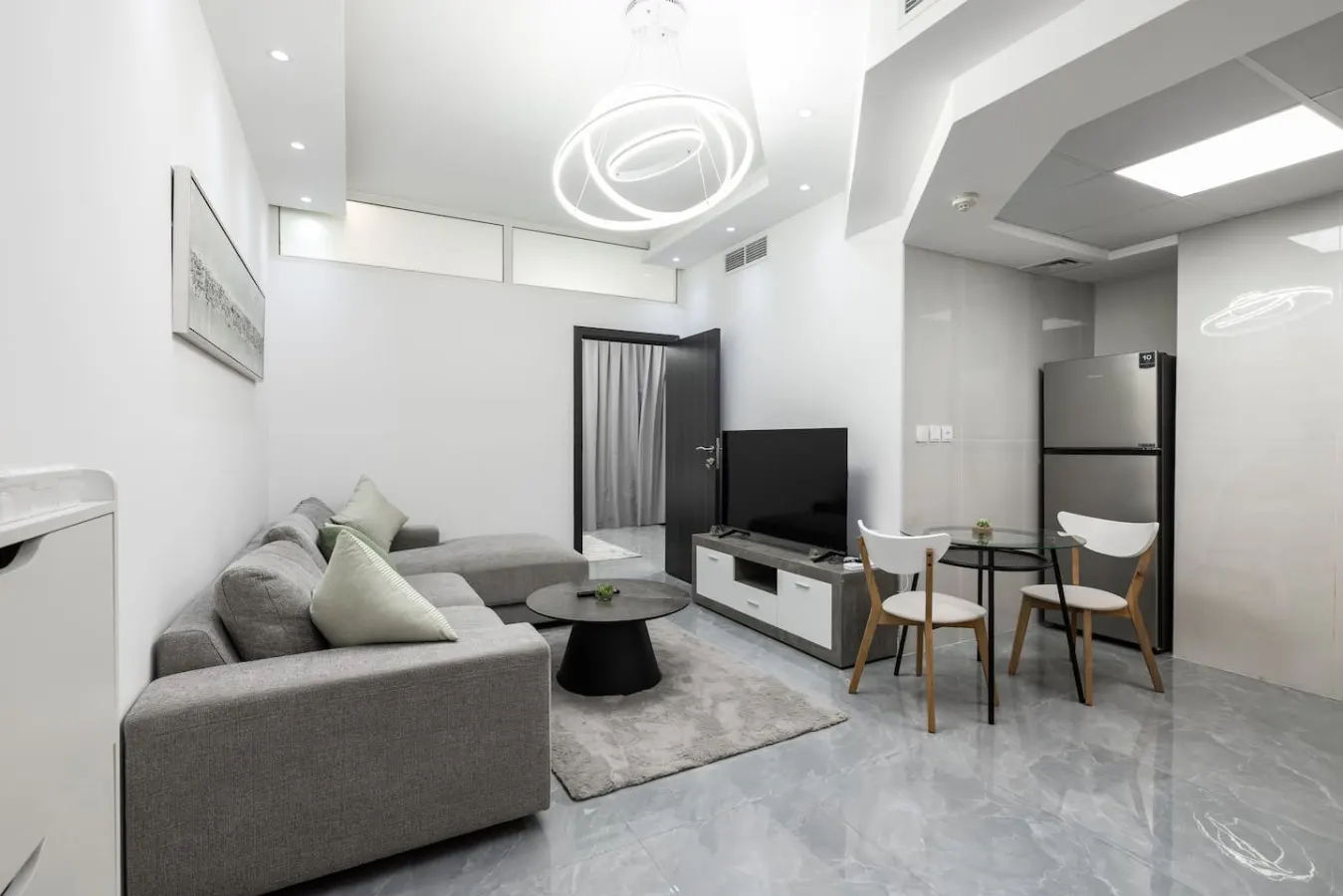 Dubai Marina - Comfy 1BHK Apartment