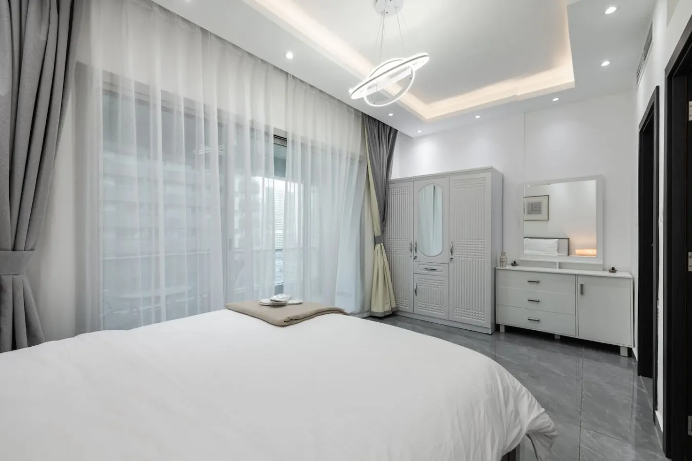 Dubai Marina - Comfy 1BHK Apartment 14