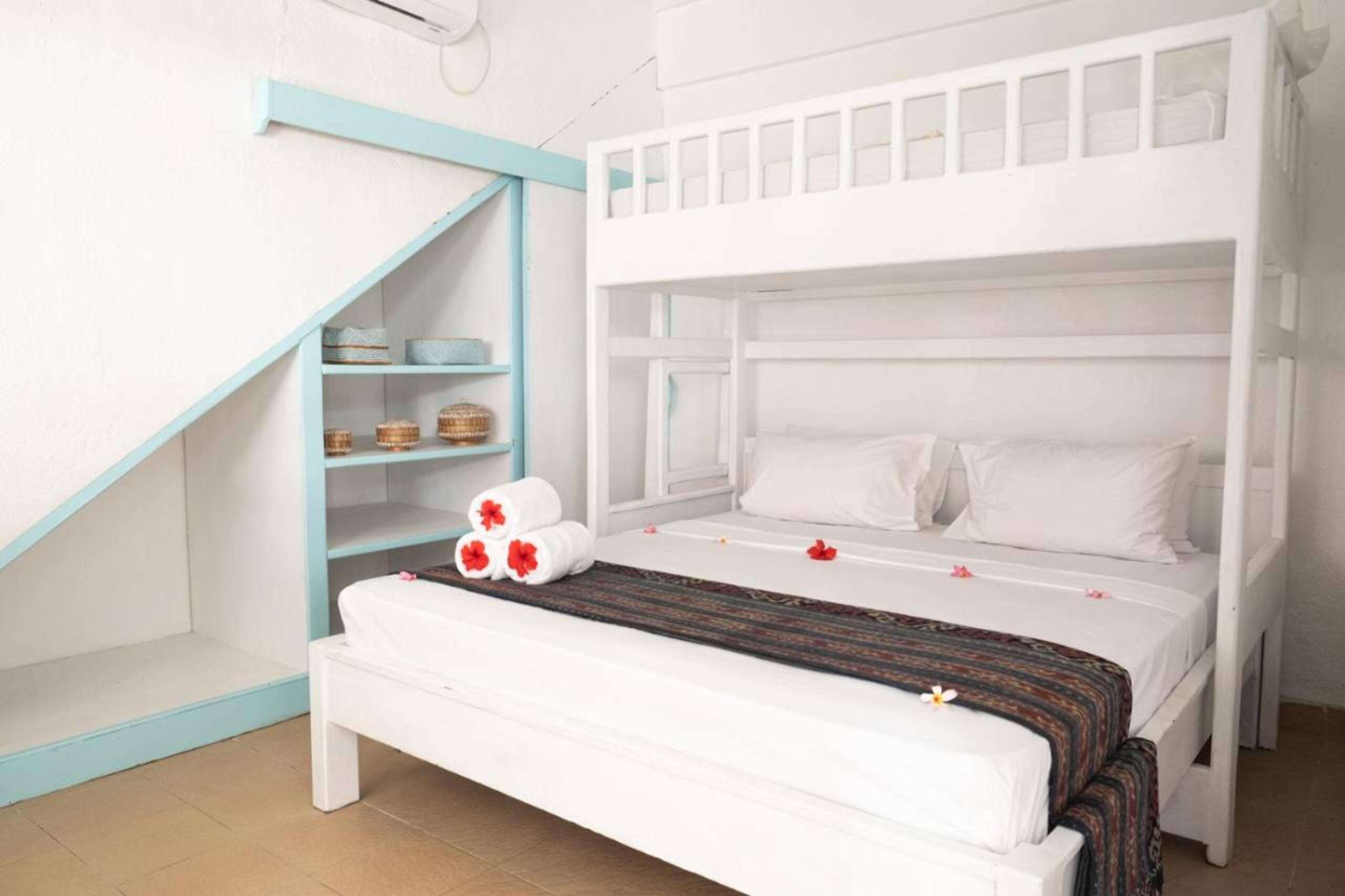 Shore 2 Bedroom Cottage 10