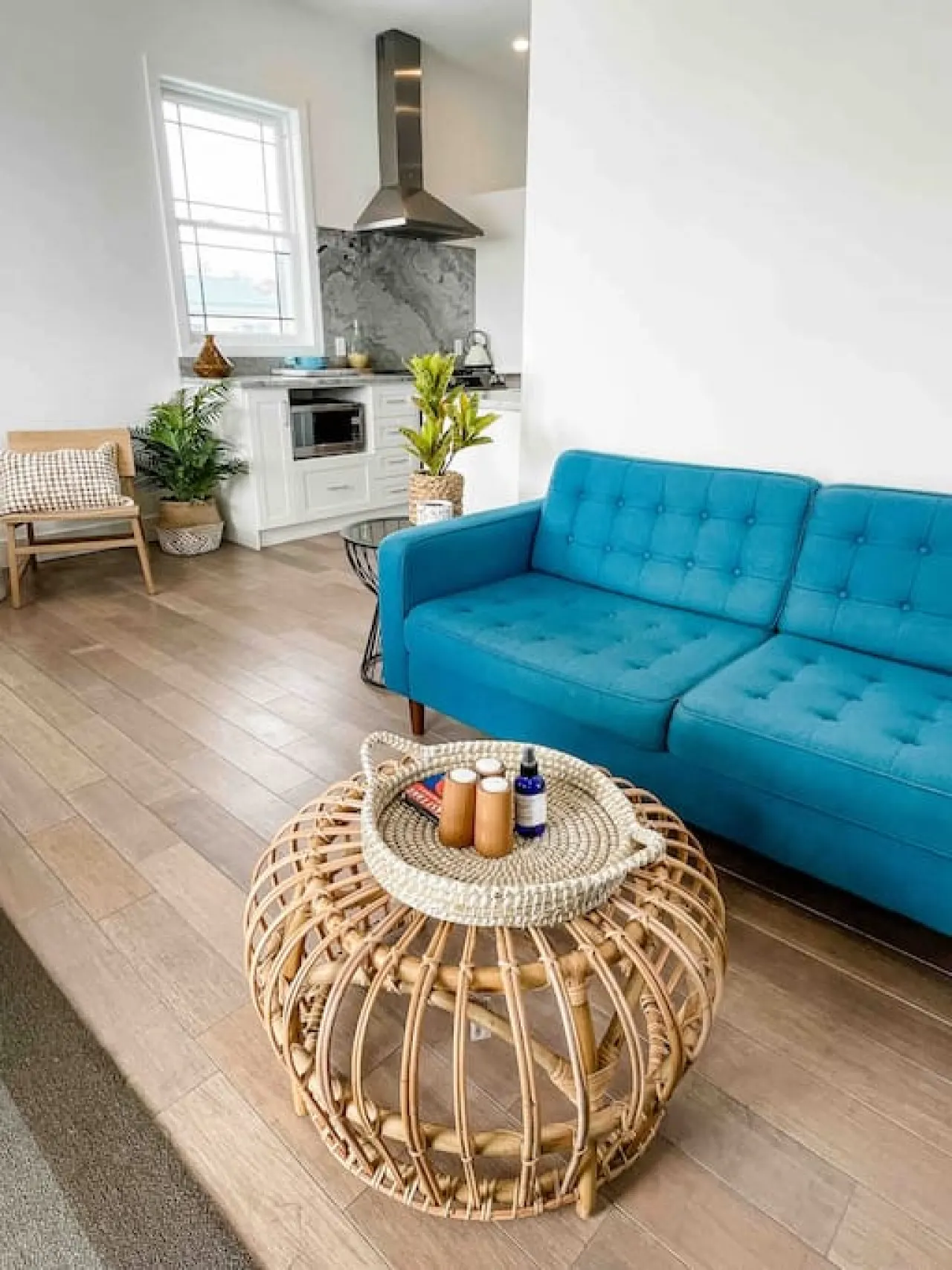 Wellington on the Beach: Hideaway Suites & Hot Tub 13