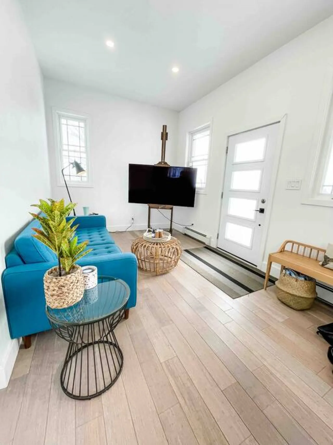 Wellington on the Beach: Hideaway Suites & Hot Tub 14