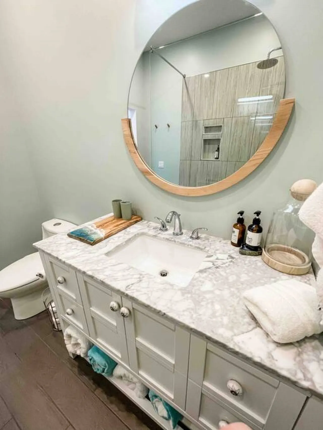 Wellington on the Beach: Hideaway Suites & Hot Tub 18